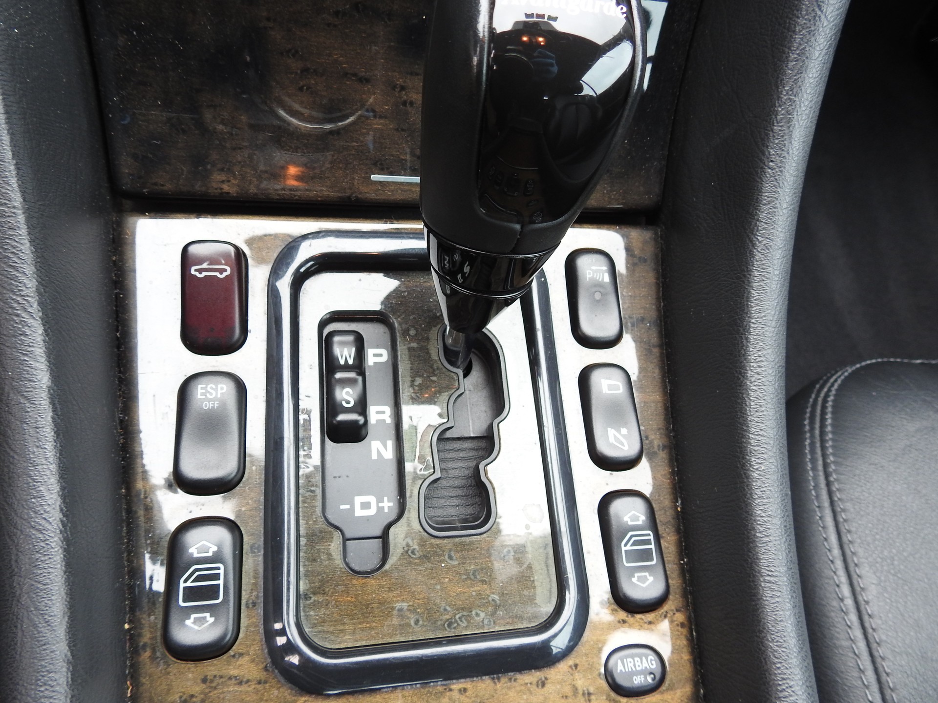 MERCEDES-BENZ CLK 320 Avantgarde Automatic-image-18