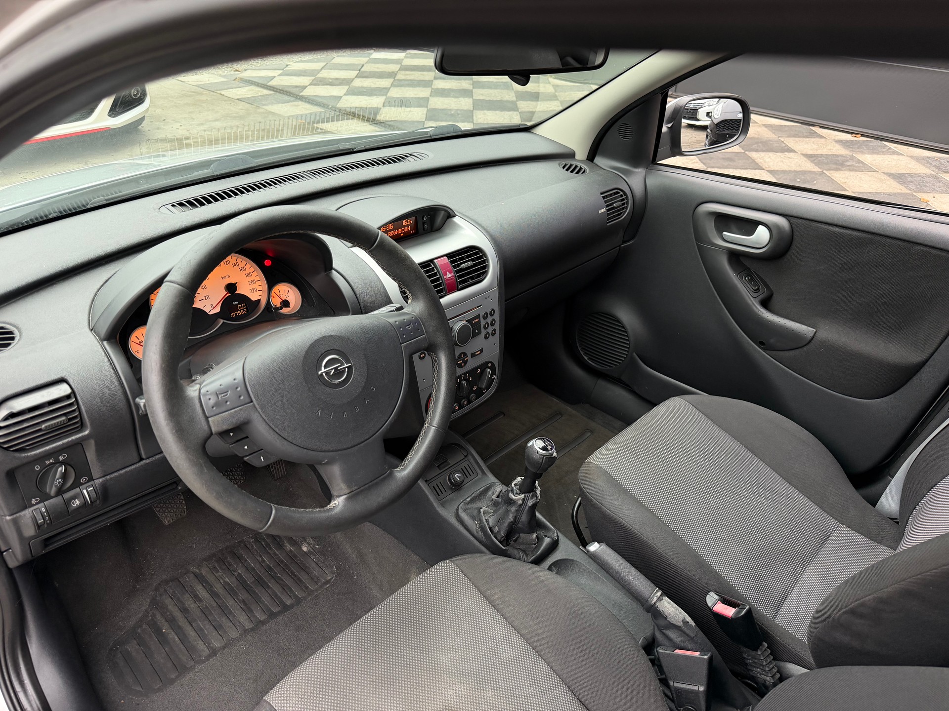 OPEL Corsa 1.2 TP Sport-image-9