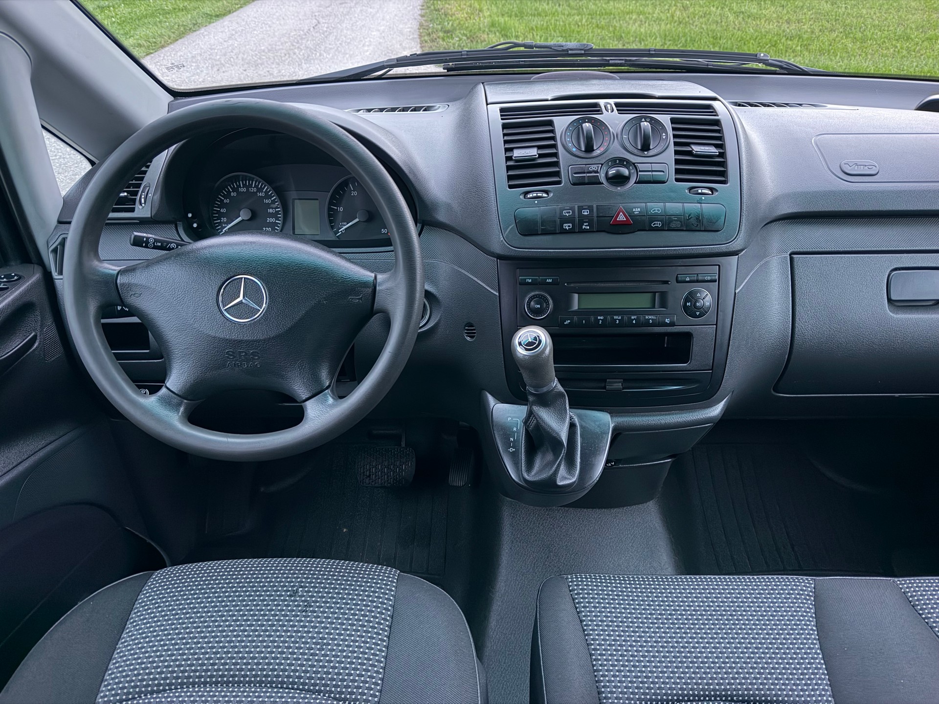 MERCEDES-BENZ Vito 116 CDI Mixto L 4Matic A-image-10