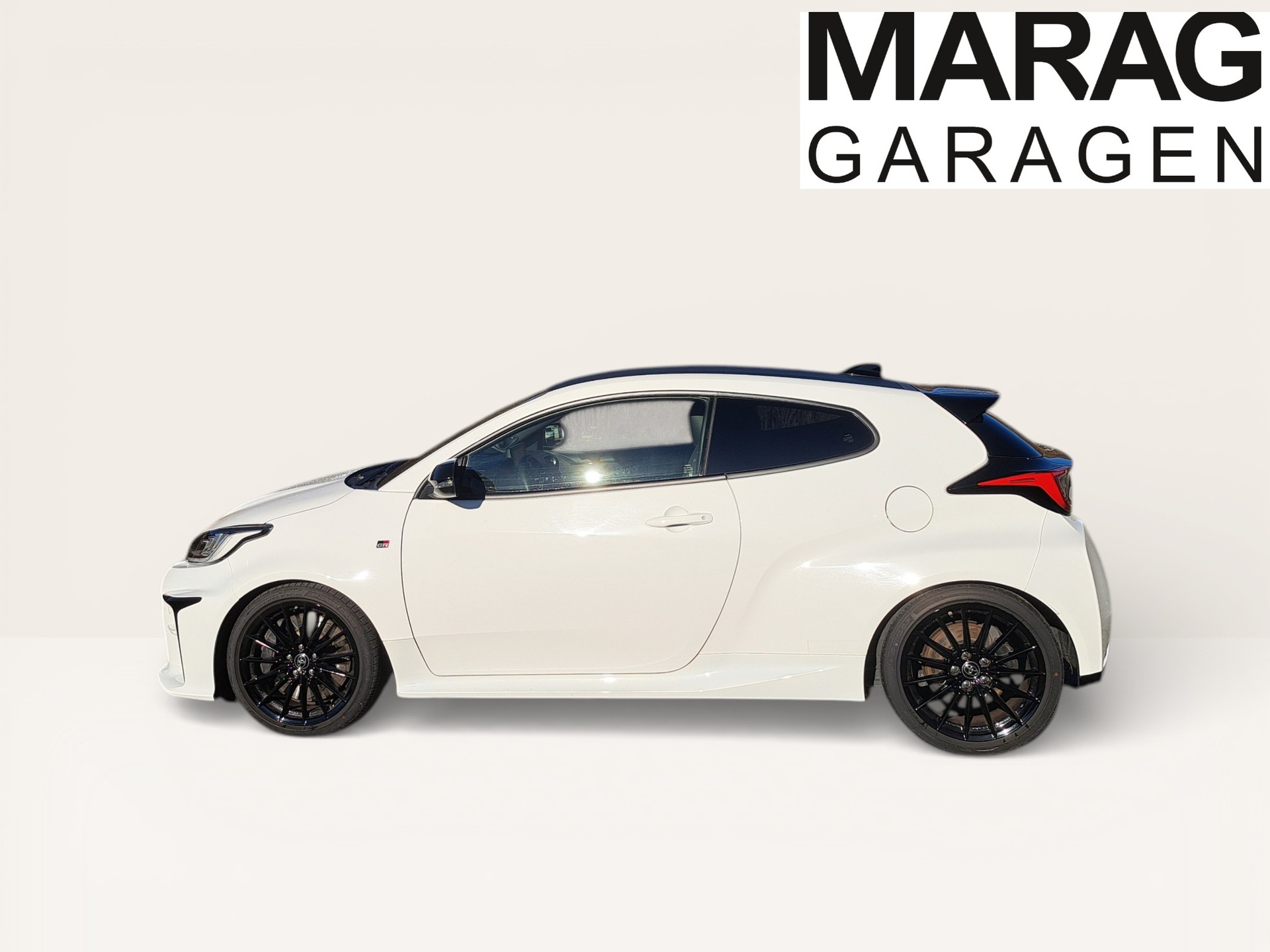TOYOTA Yaris 1.6 GR Sport-image-10