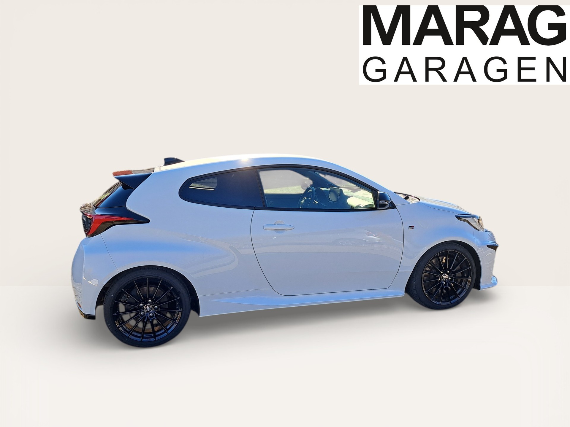 TOYOTA Yaris 1.6 GR Sport-image-4
