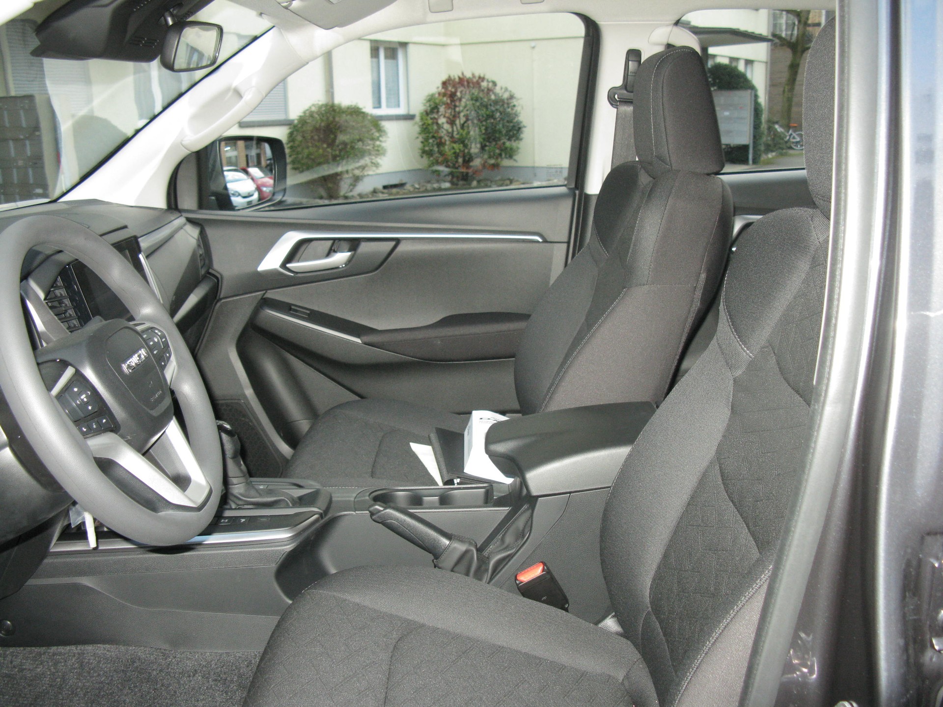 ISUZU D-Max Crew Pick-up 1.9 DDi N60 BB+ 4x4-image-6