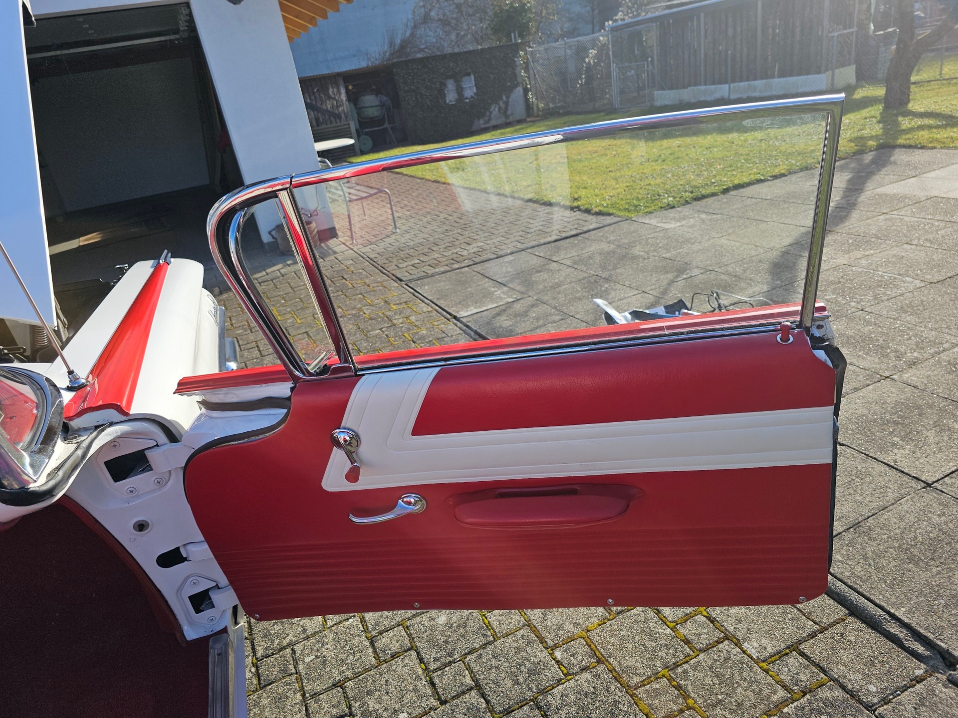 OLDSMOBILE Dynamic super 88 Coupé-image-26
