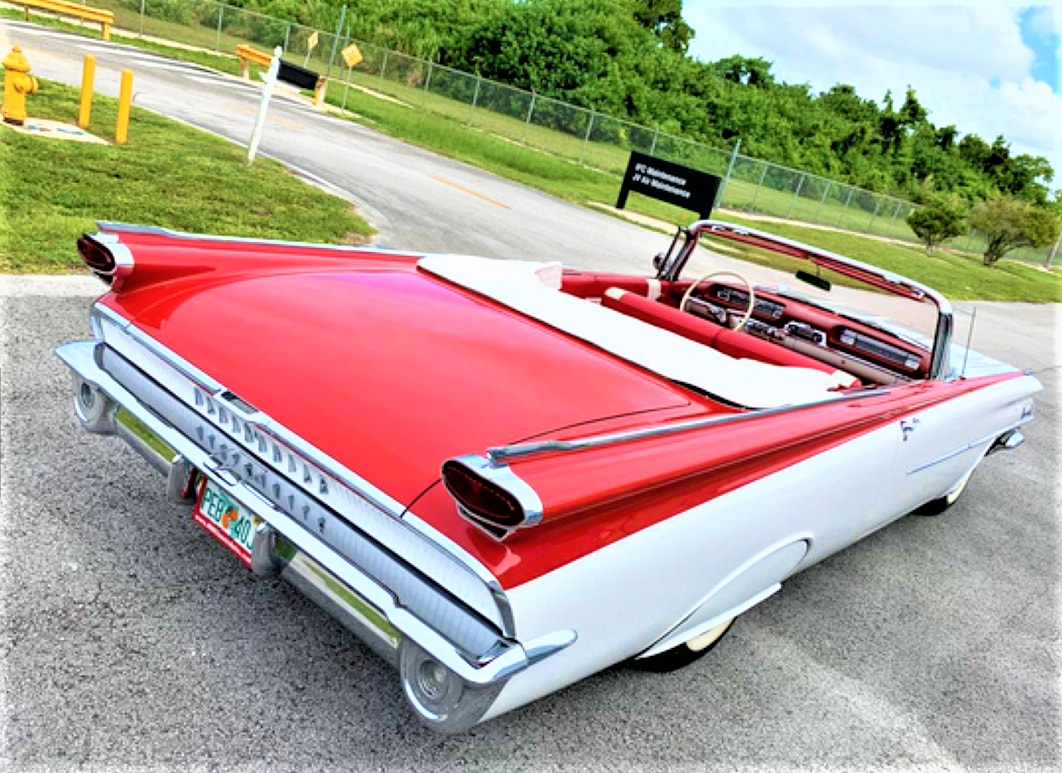 OLDSMOBILE Dynamic super 88 Coupé-image-5