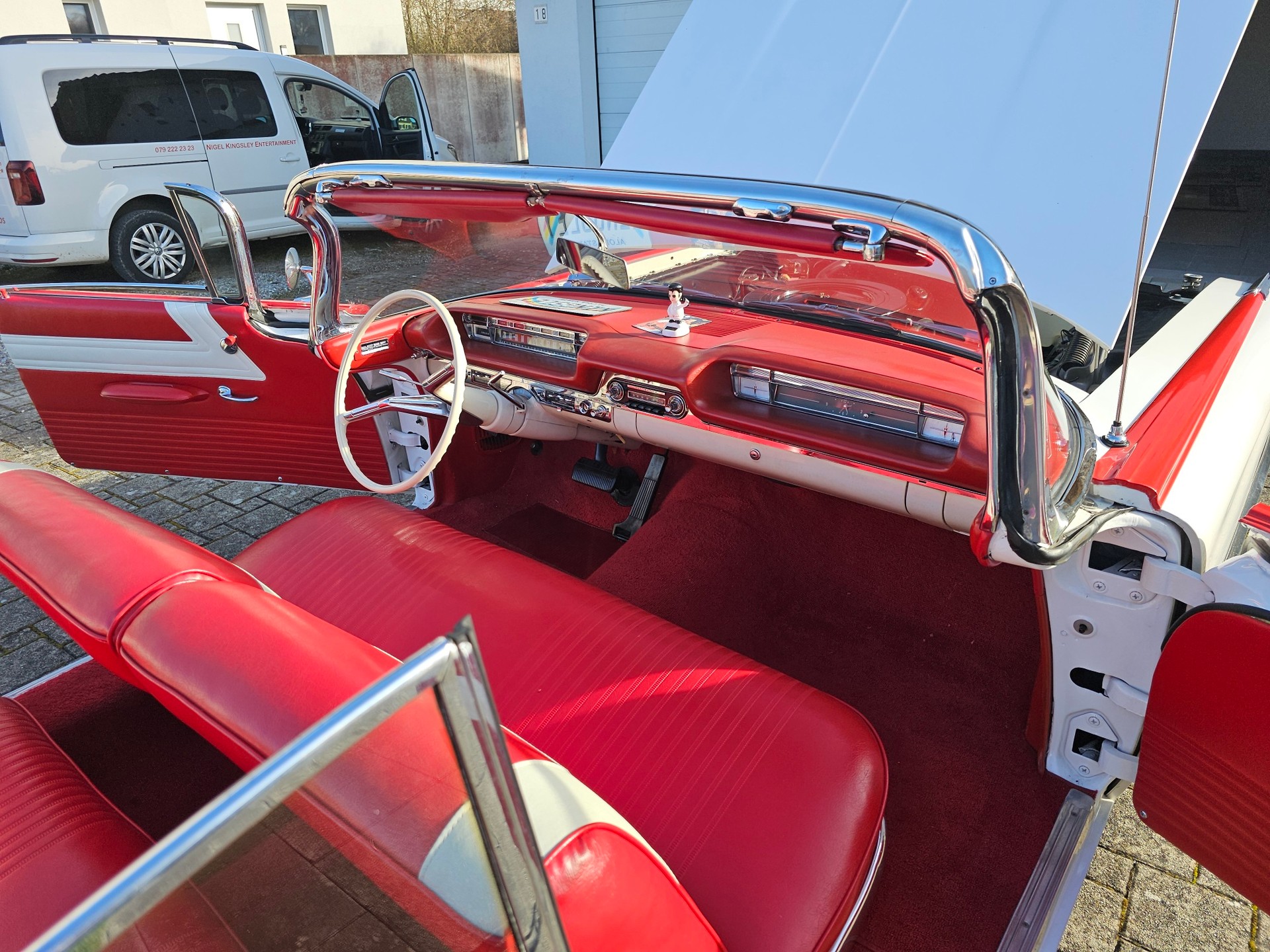 OLDSMOBILE Dynamic super 88 Coupé-image-24