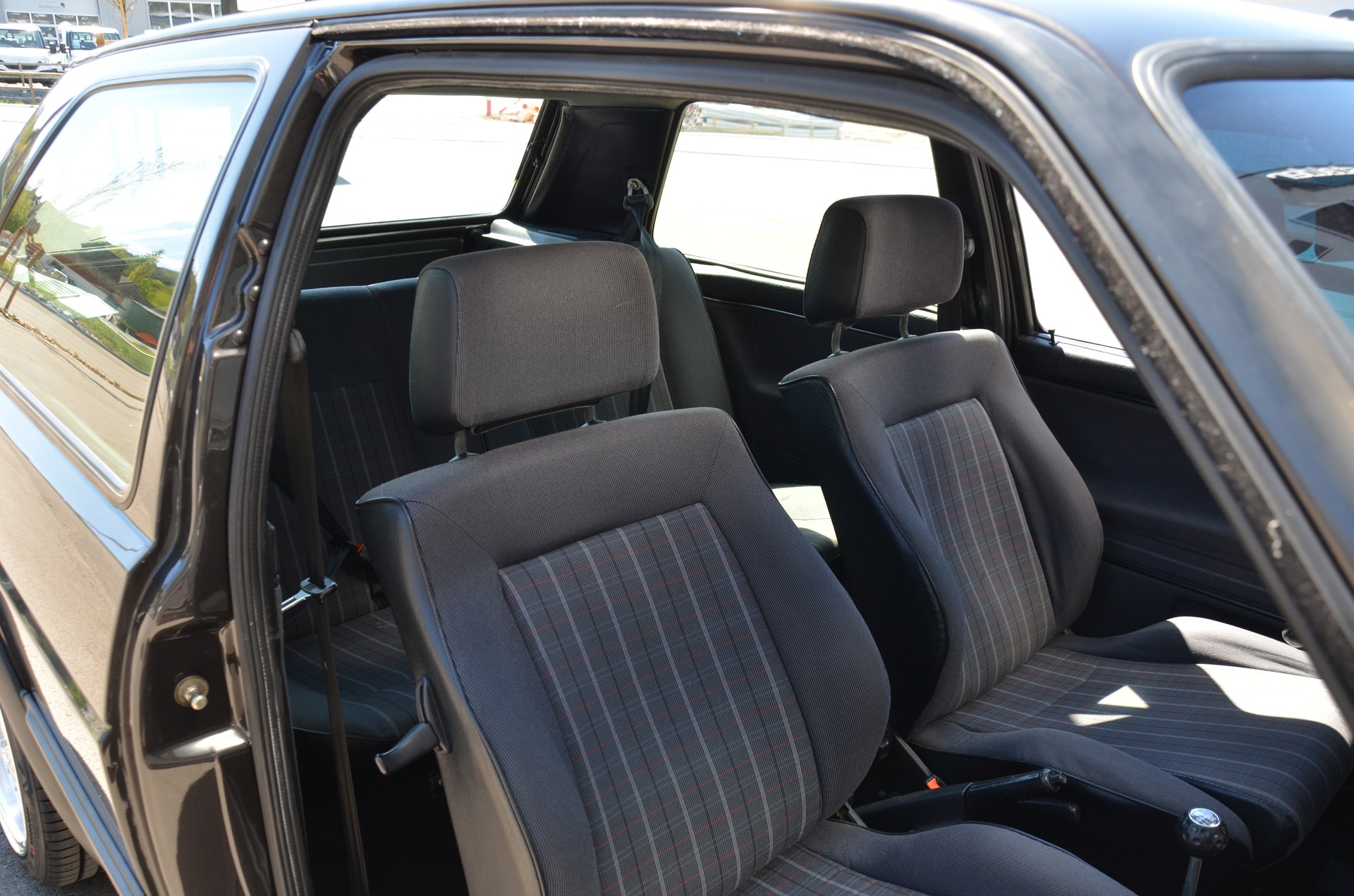VW Golf 1800 GTI 16V HighTec-image-11