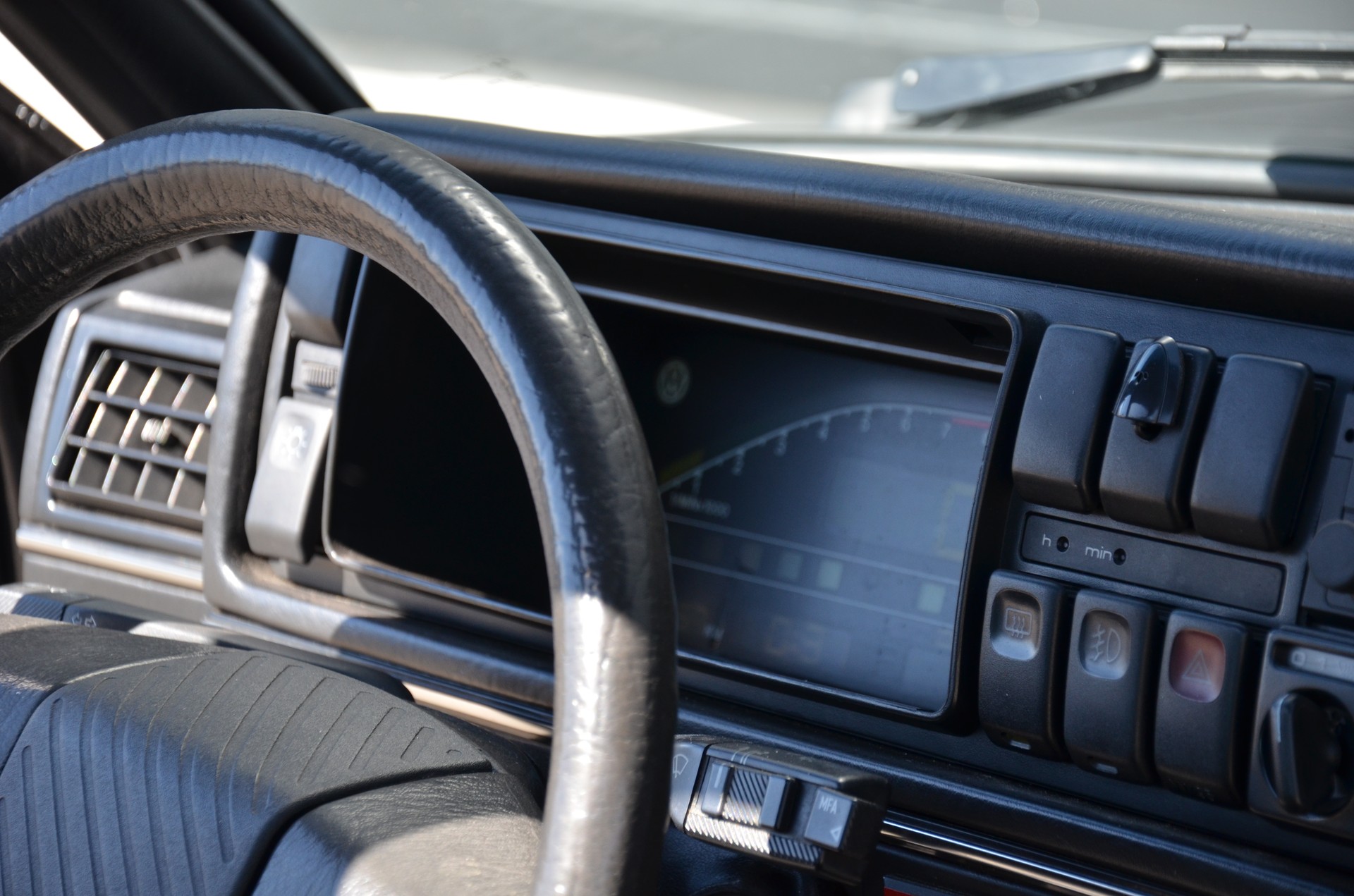 VW Golf 1800 GTI 16V HighTec-image-19