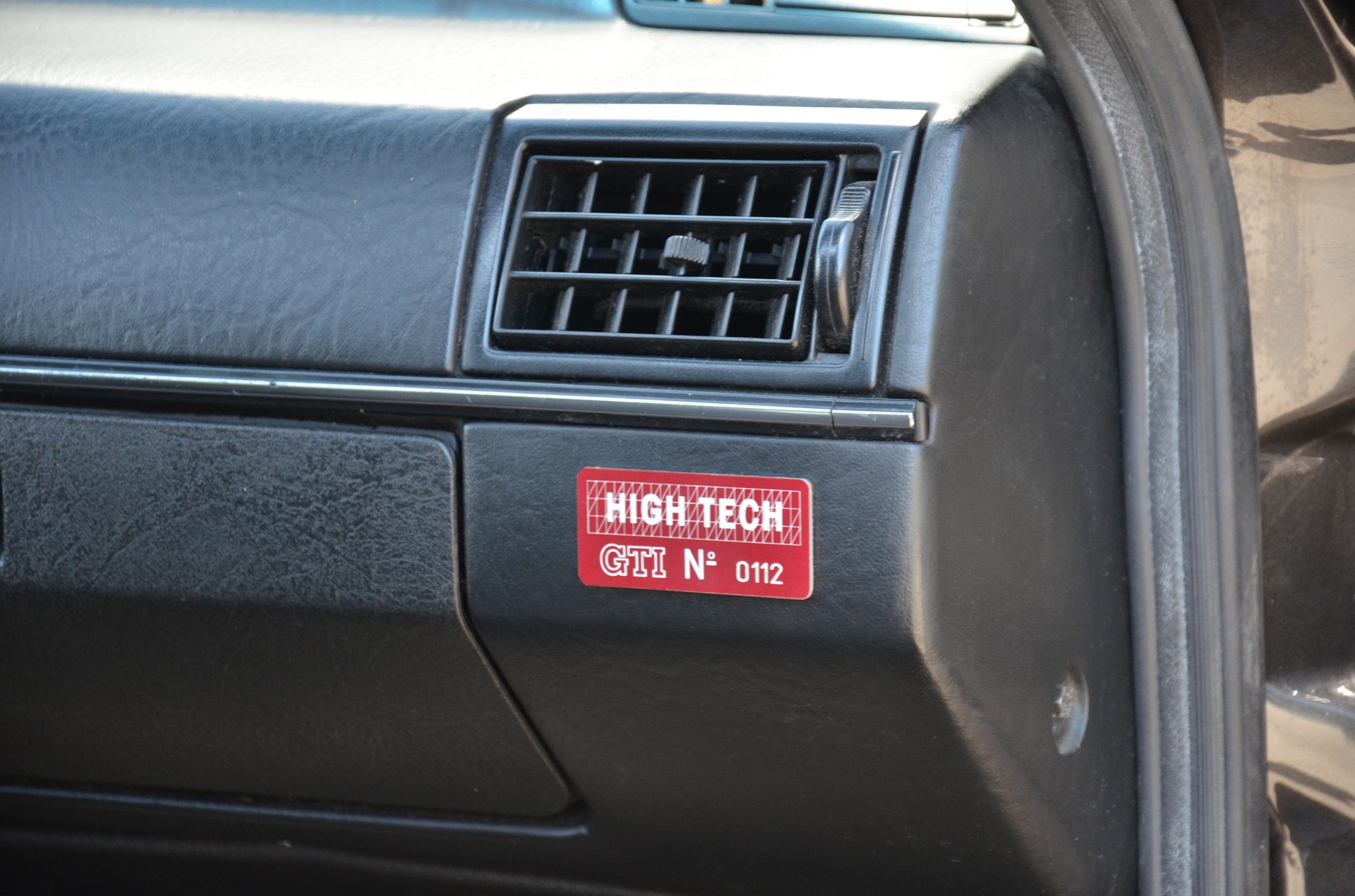 VW Golf 1800 GTI 16V HighTec-image-9