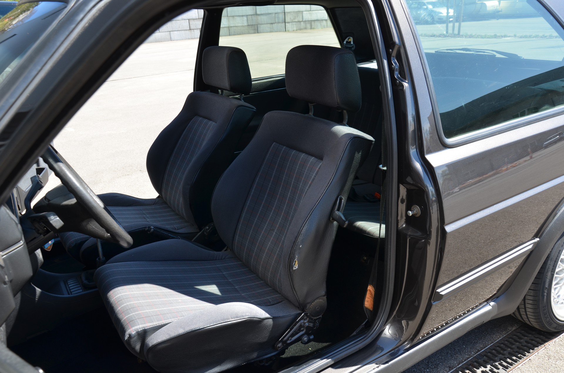 VW Golf 1800 GTI 16V HighTec-image-14
