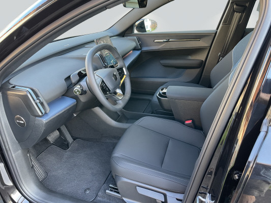 VOLVO EX30 E60 69kWh Twin Plus-image-10
