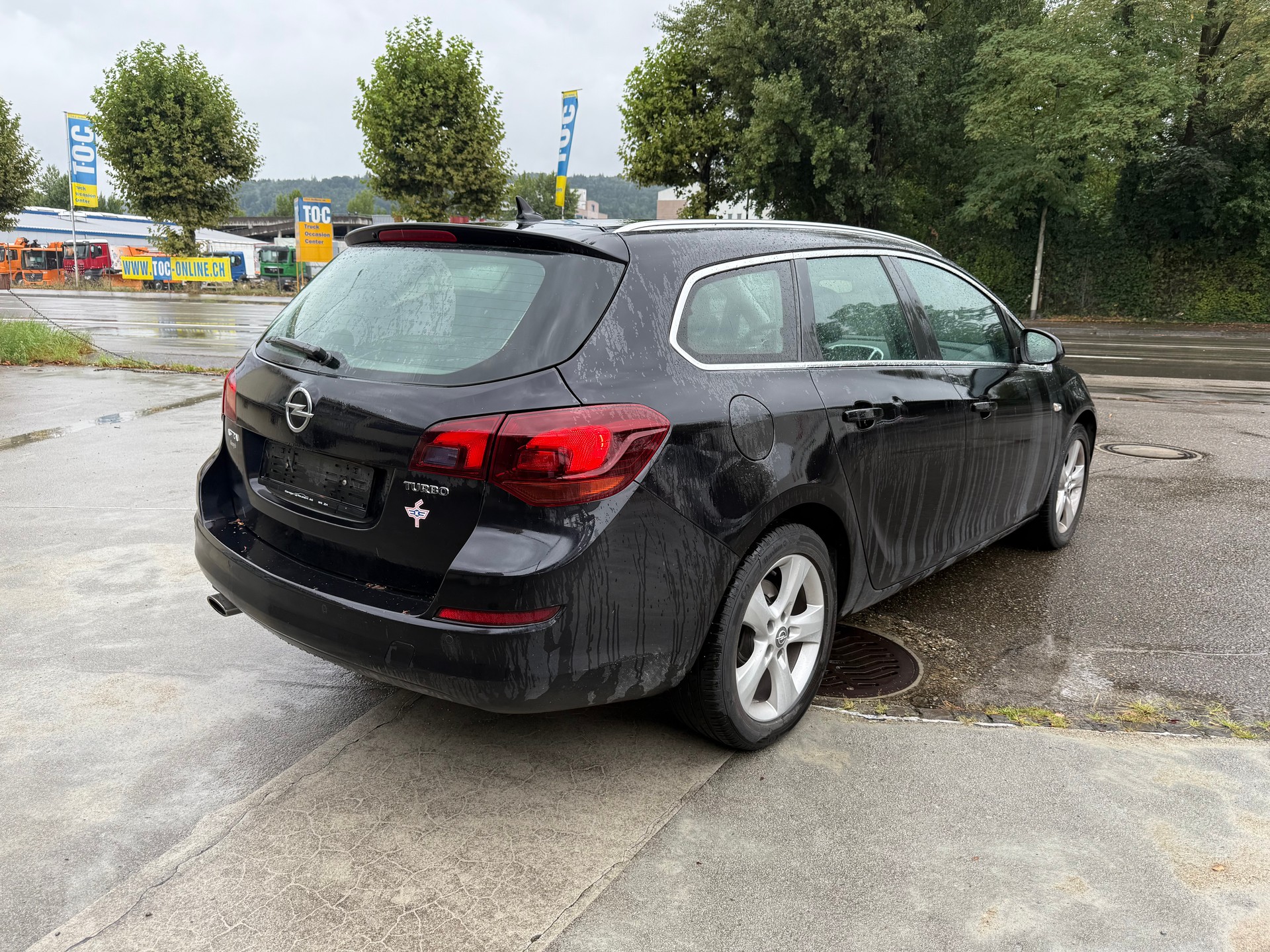 OPEL Astra SportsTourer 1.6i 16V Turbo Sport-image-4