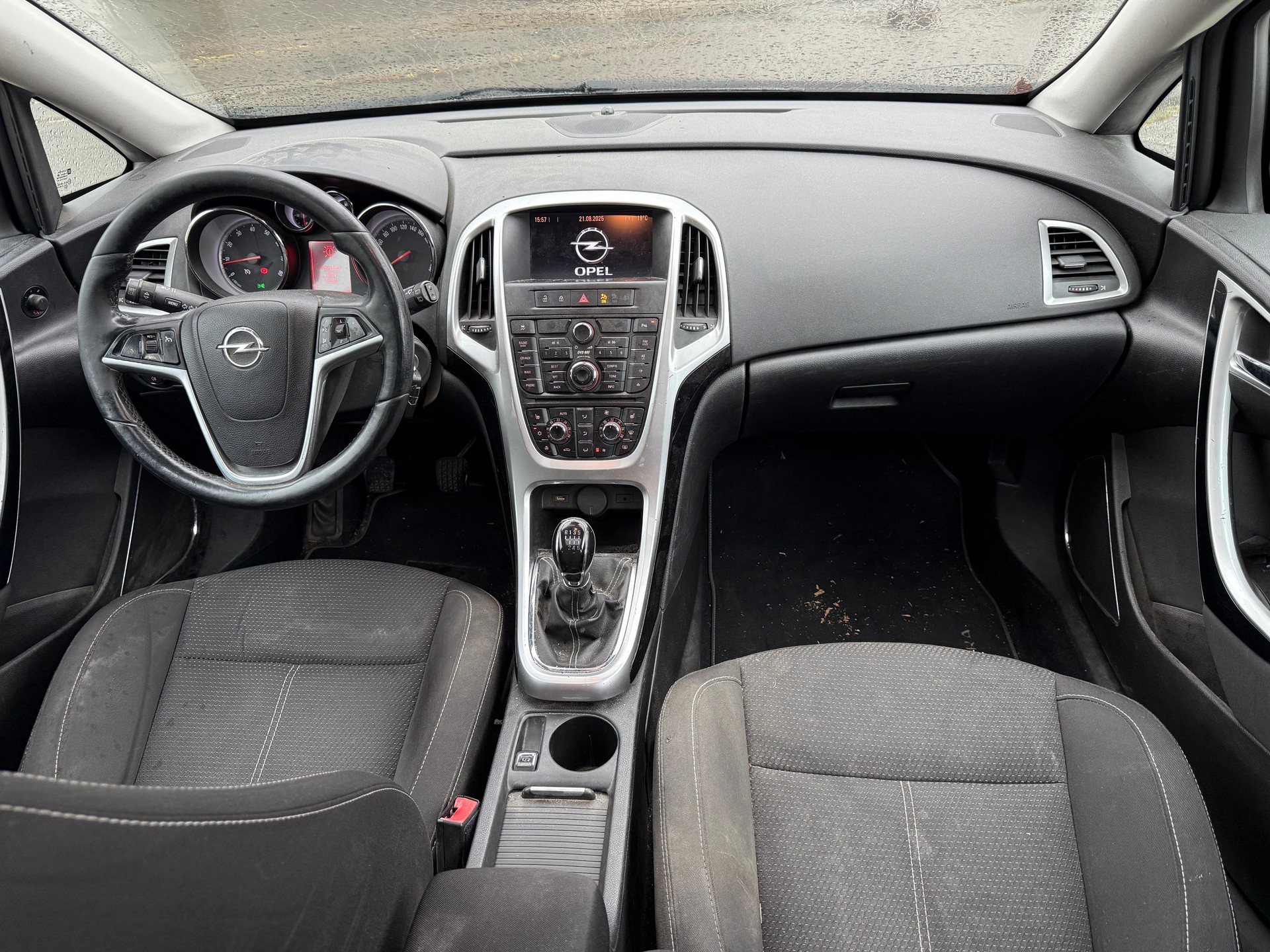 OPEL Astra SportsTourer 1.6i 16V Turbo Sport-image-10