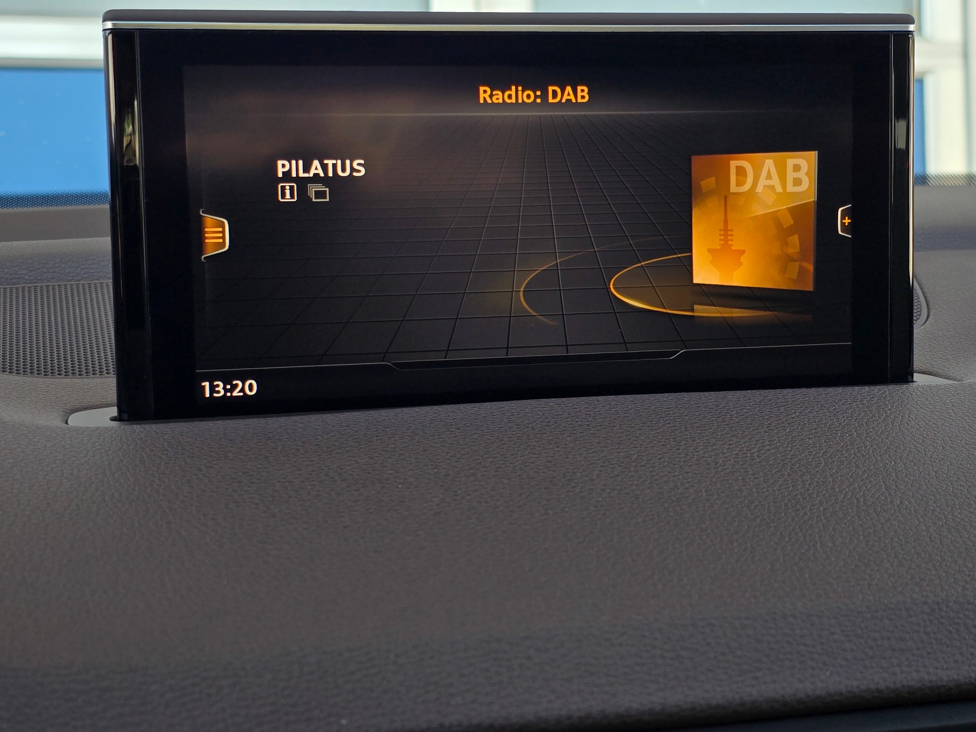 AUDI Q7 3.0 TDI ultra quattro tiptronic Luftfederung-image-19