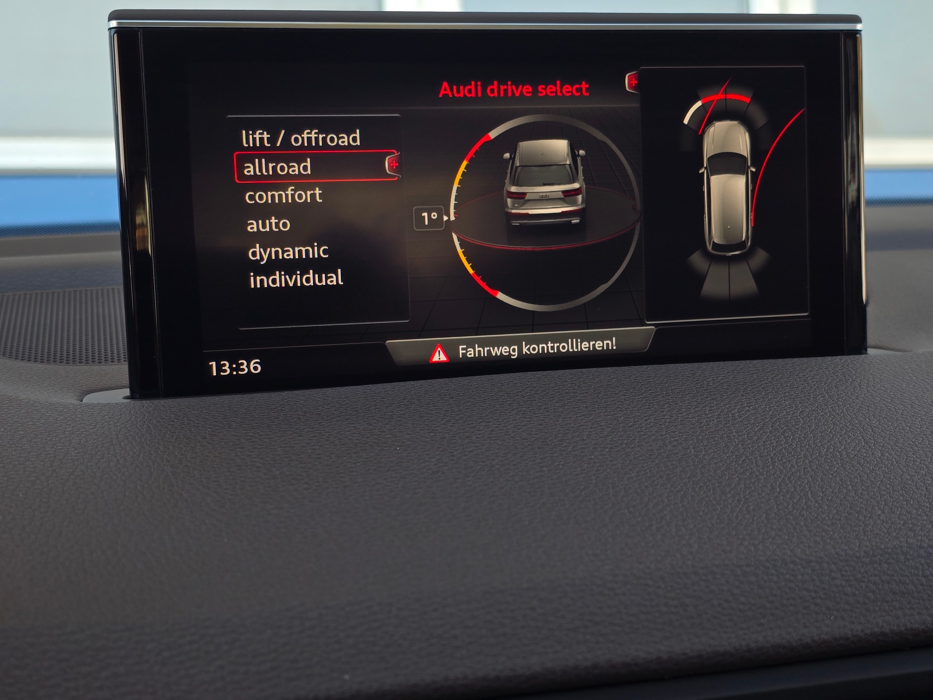 AUDI Q7 3.0 TDI ultra quattro tiptronic Luftfederung-image-23