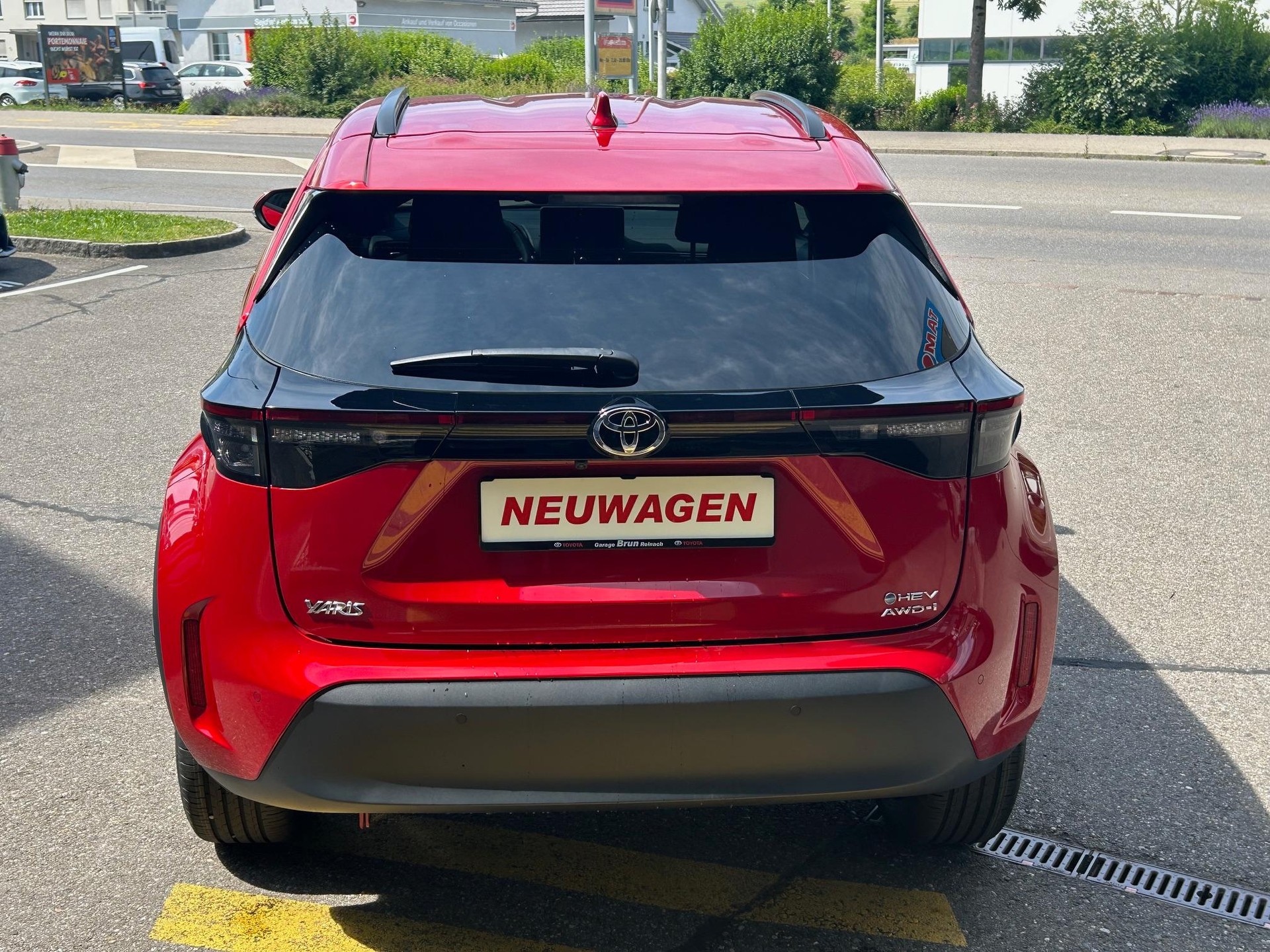 TOYOTA Yaris Cross 1.5 VVT-i HSD Trend AWD-i-image-3