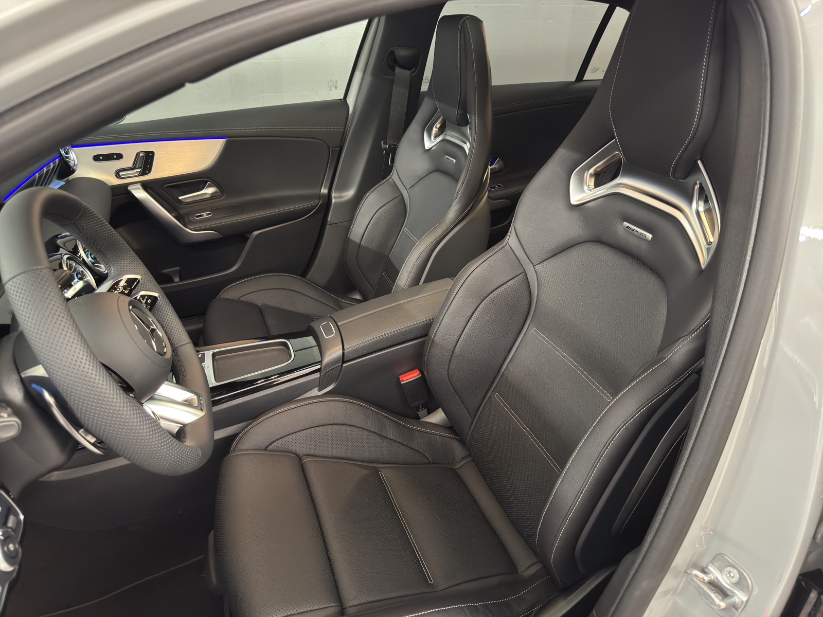 MERCEDES-BENZ AMG A 45 S 4Matic +-image-13