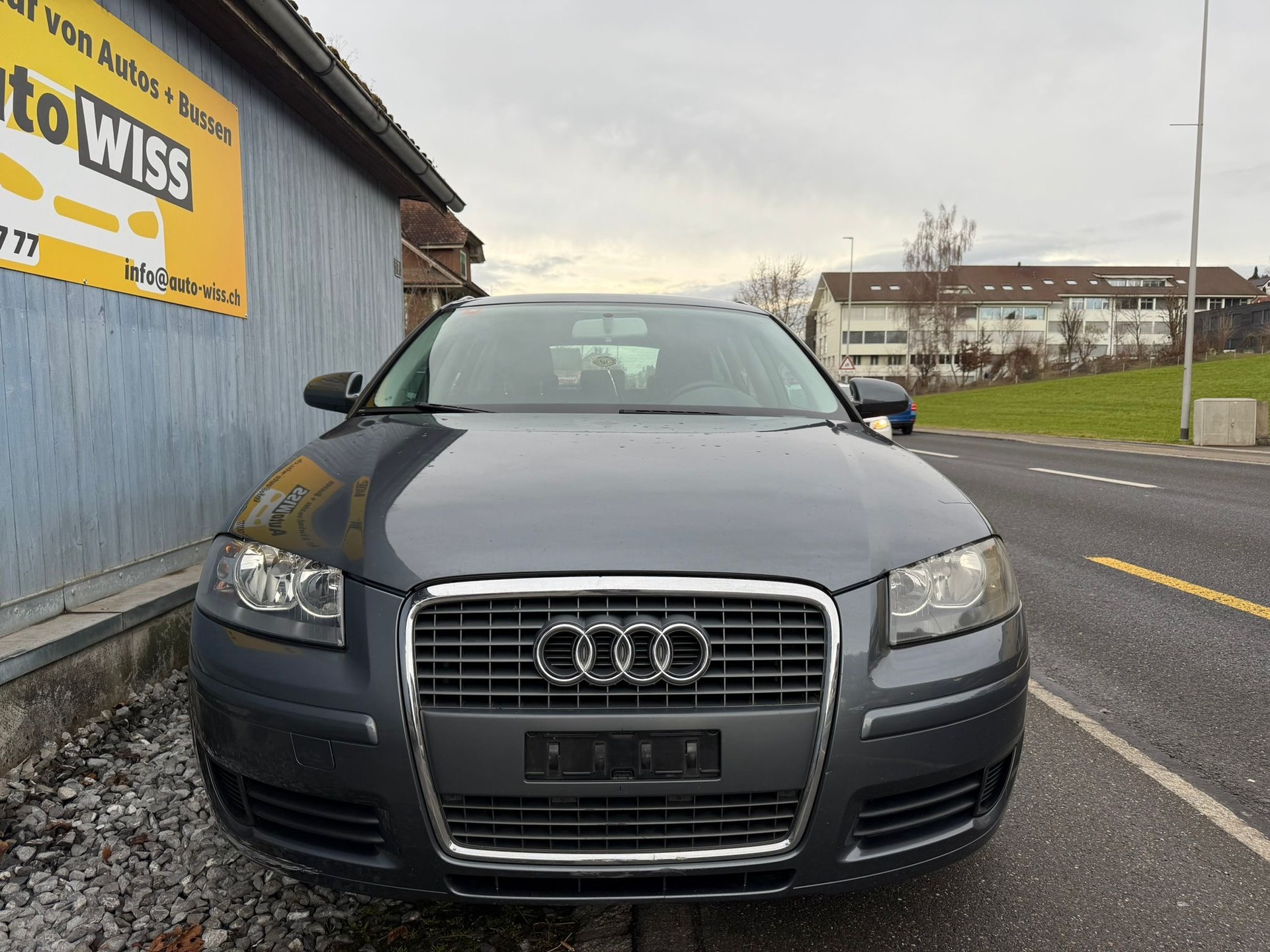 AUDI A3 Sportback 2.0 FSI Attraction-image-0
