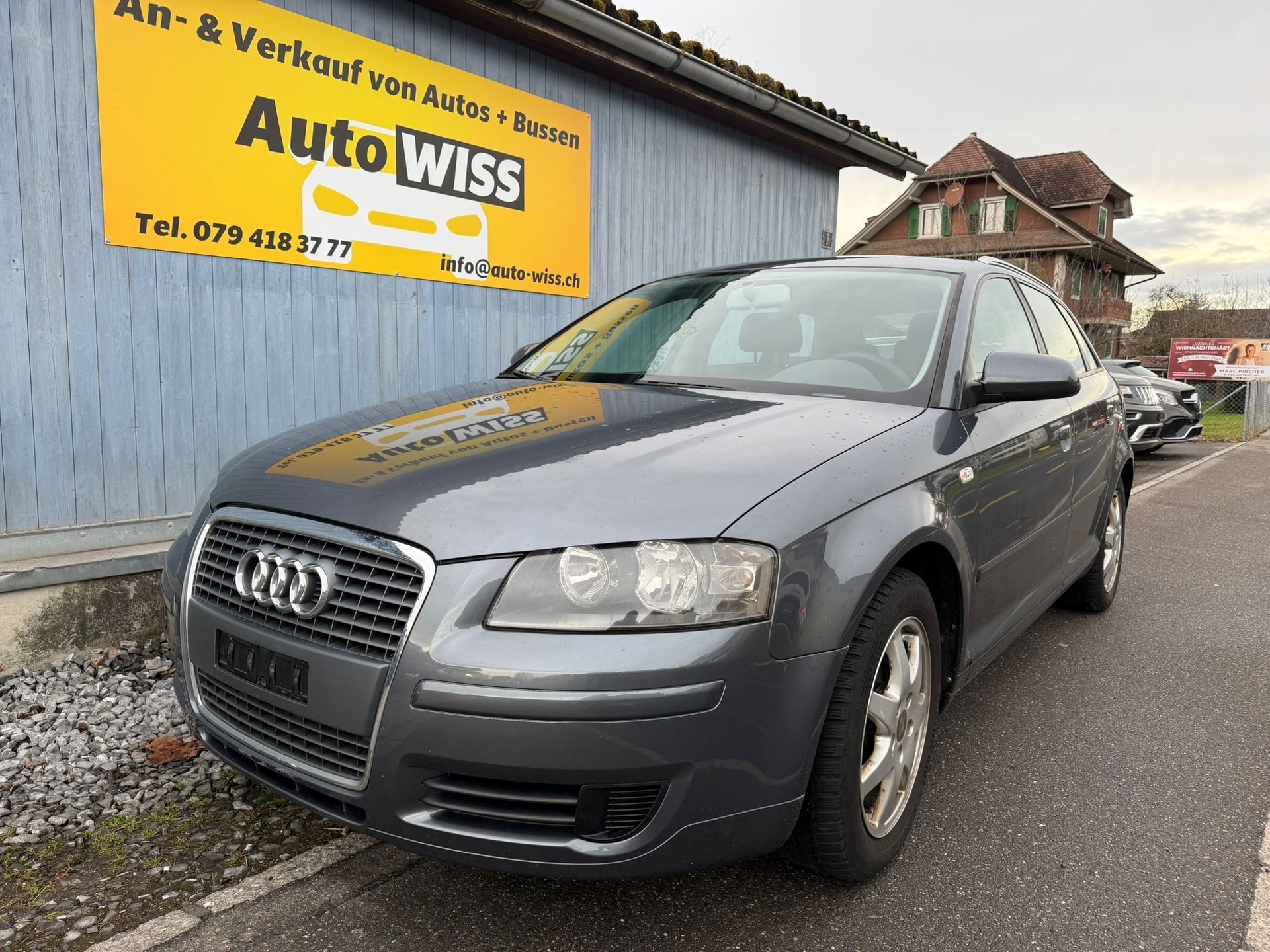 AUDI A3 Sportback 2.0 FSI Attraction-image-1