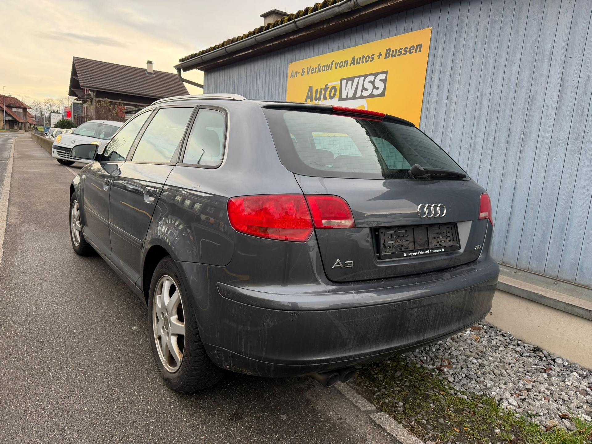 AUDI A3 Sportback 2.0 FSI Attraction-image-3