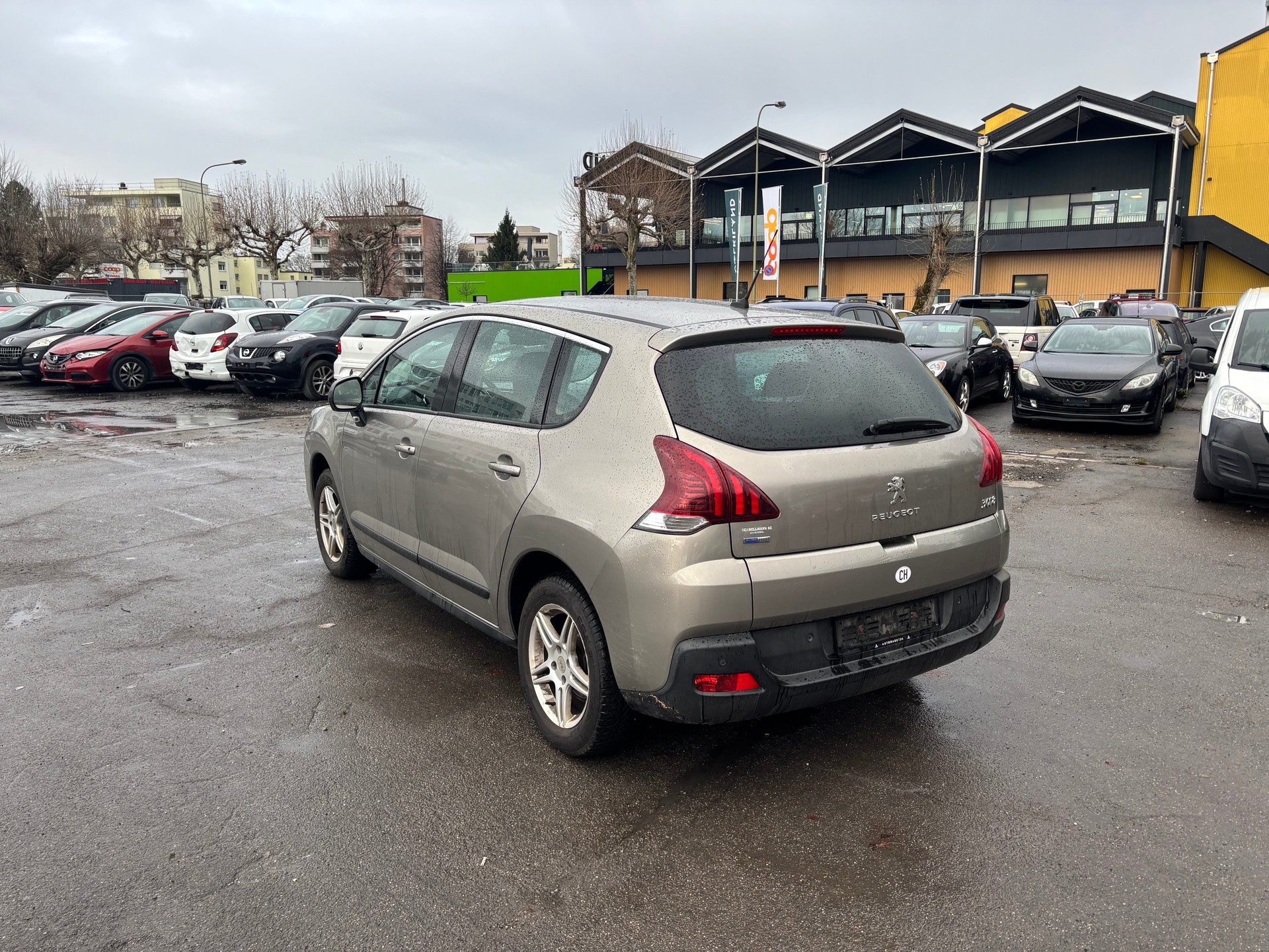 PEUGEOT 3008 1.2 Pure Tech Féline-image-4