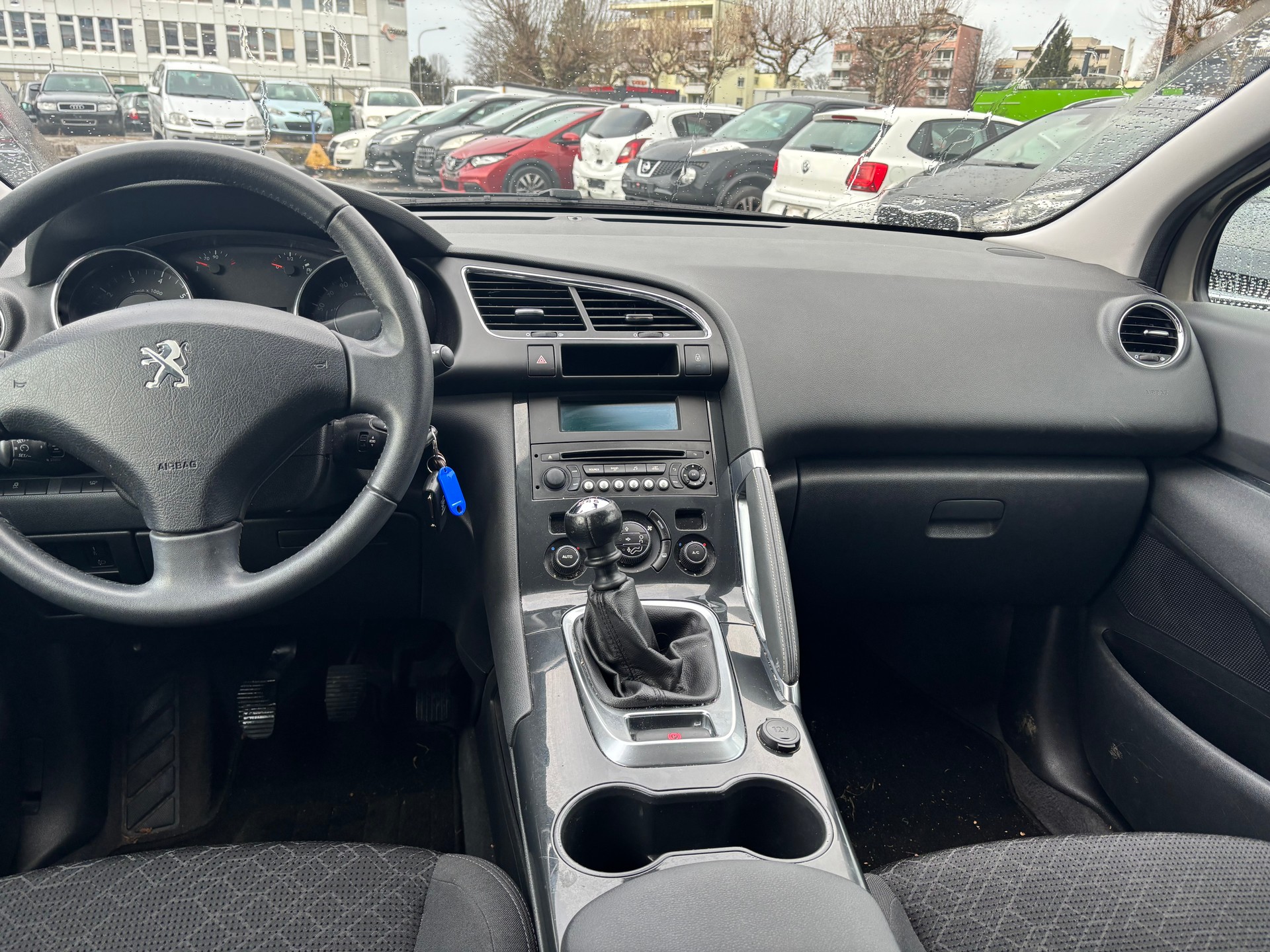PEUGEOT 3008 1.2 Pure Tech Féline-image-12