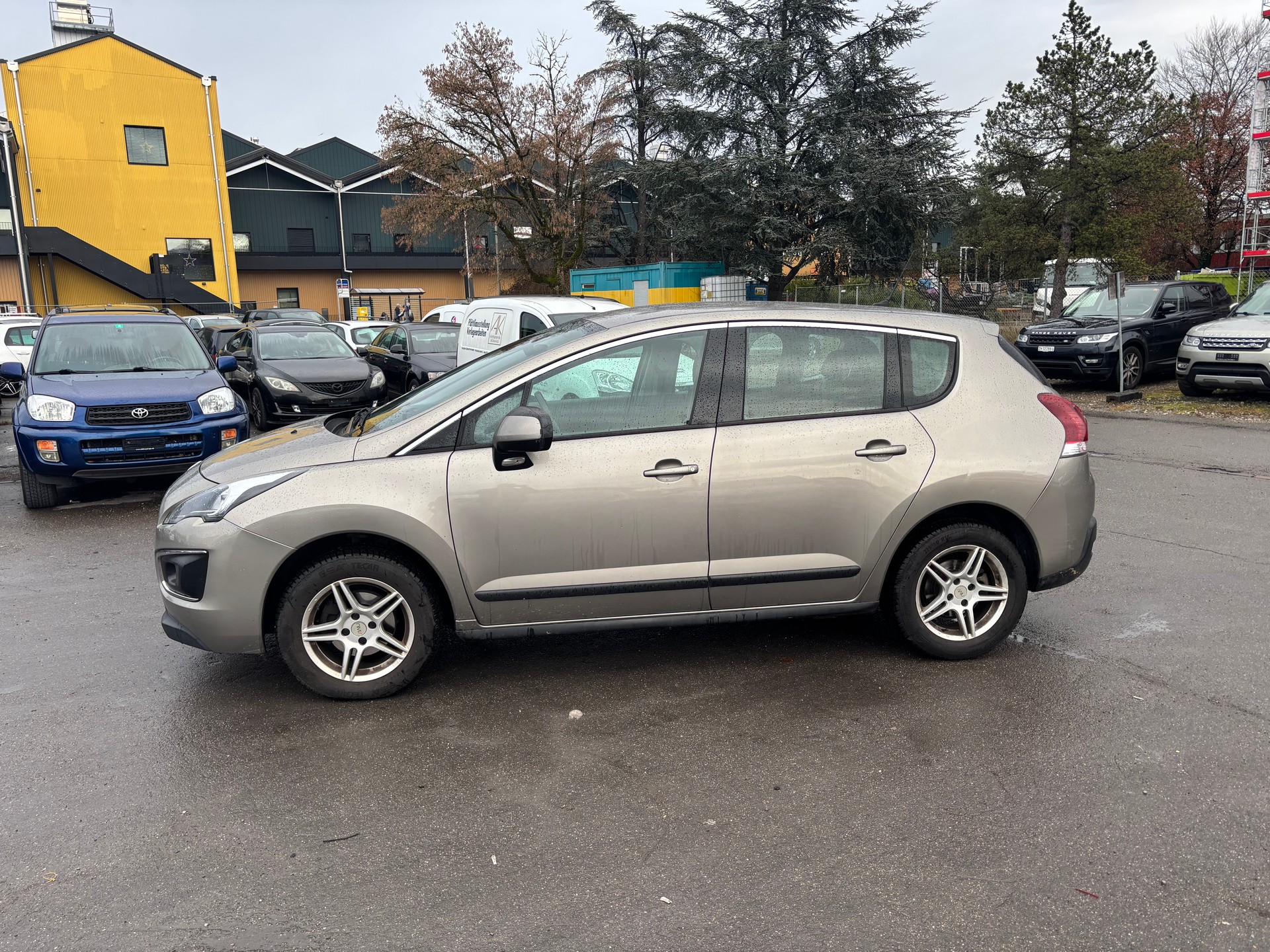 PEUGEOT 3008 1.2 Pure Tech Féline-image-3