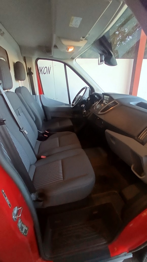 FORD Transit Van 350 L2 Ambiente 2.0 TDCi 170 FWD-image-2