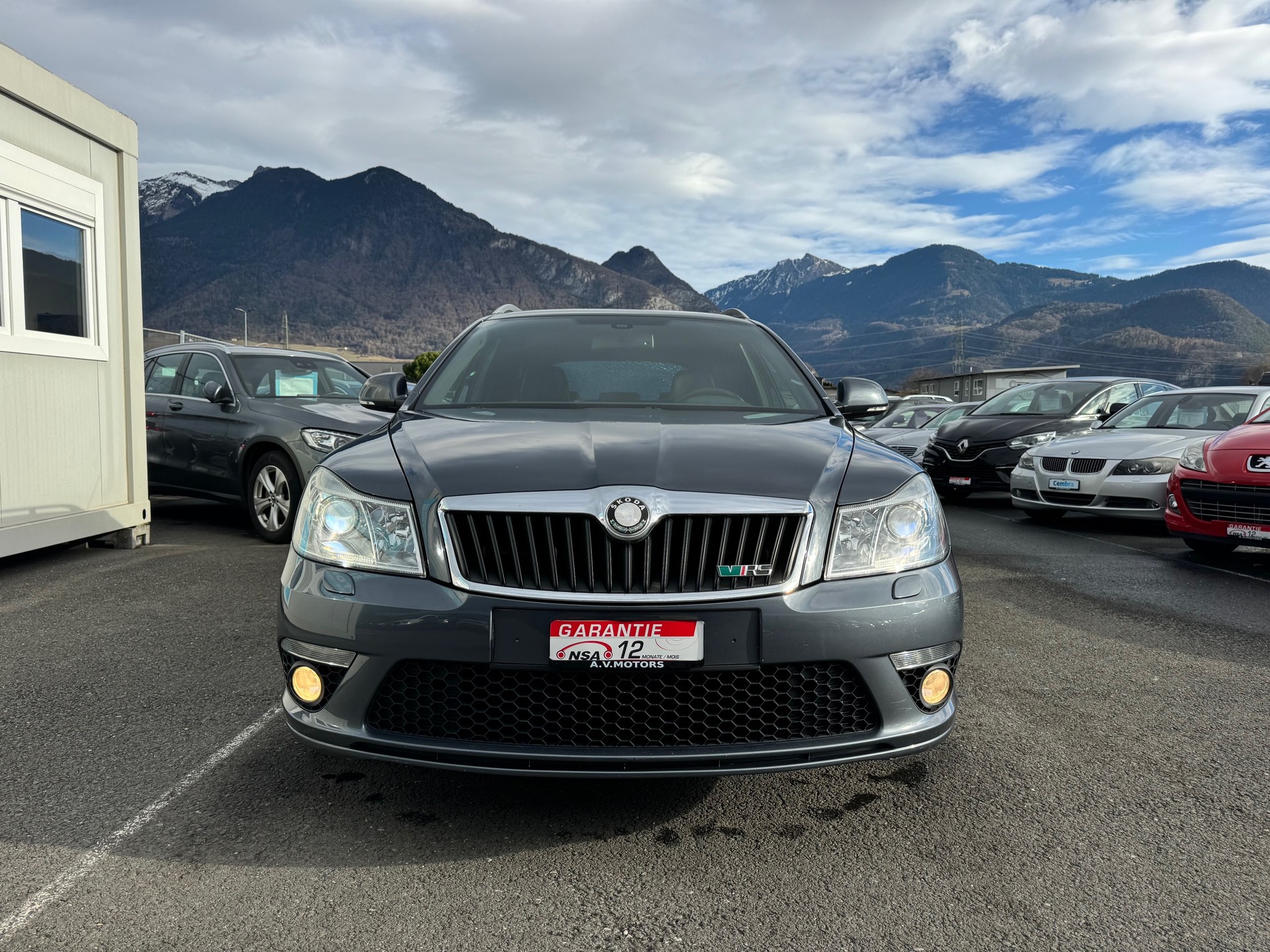 SKODA Octavia Combi 2.0 TSI RS-image-2