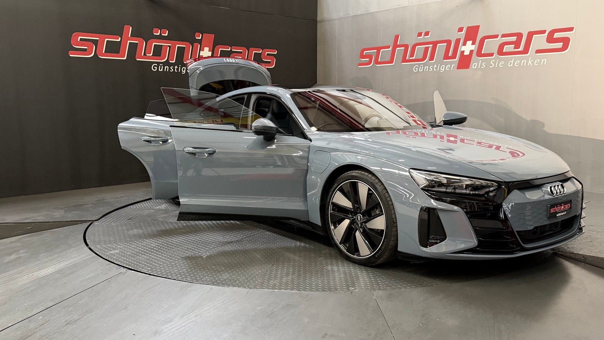 AUDI e-tron GT quattro-image-8