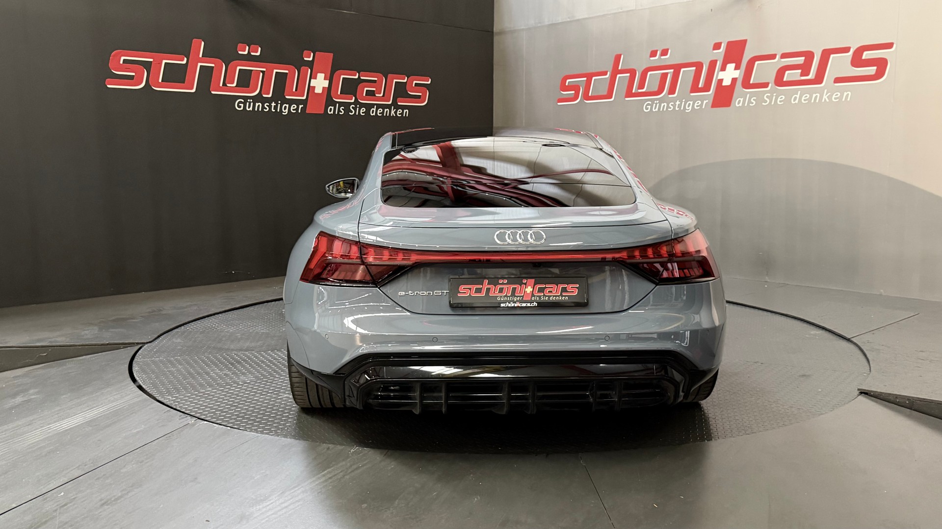 AUDI e-tron GT quattro-image-4