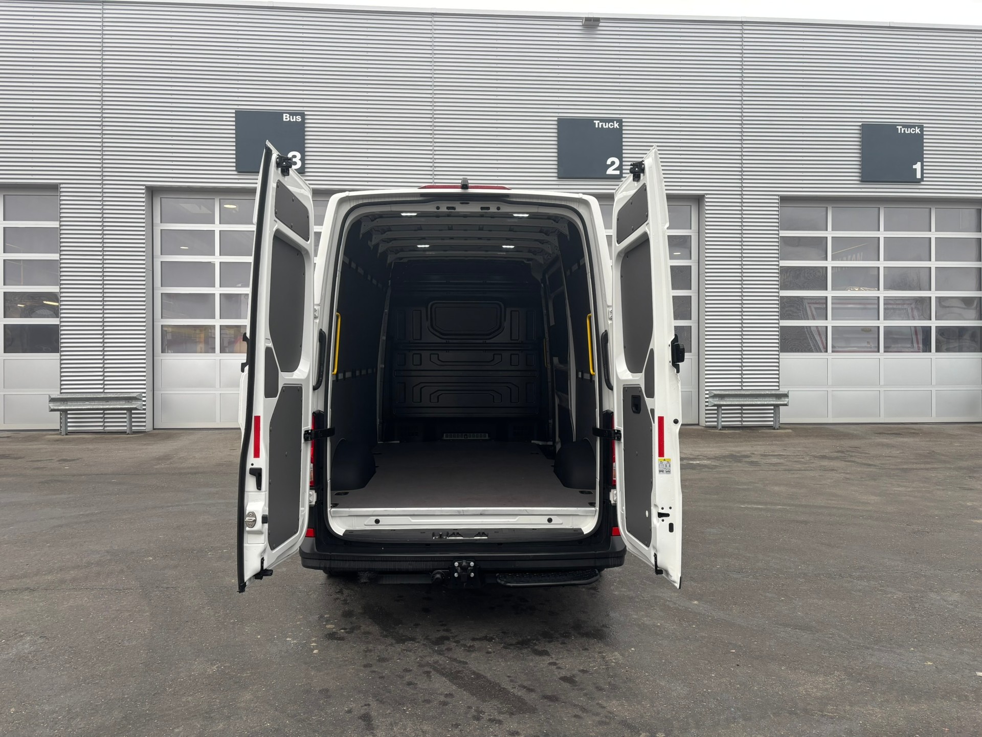 MAN TGE 3.160 Standard A-image-6