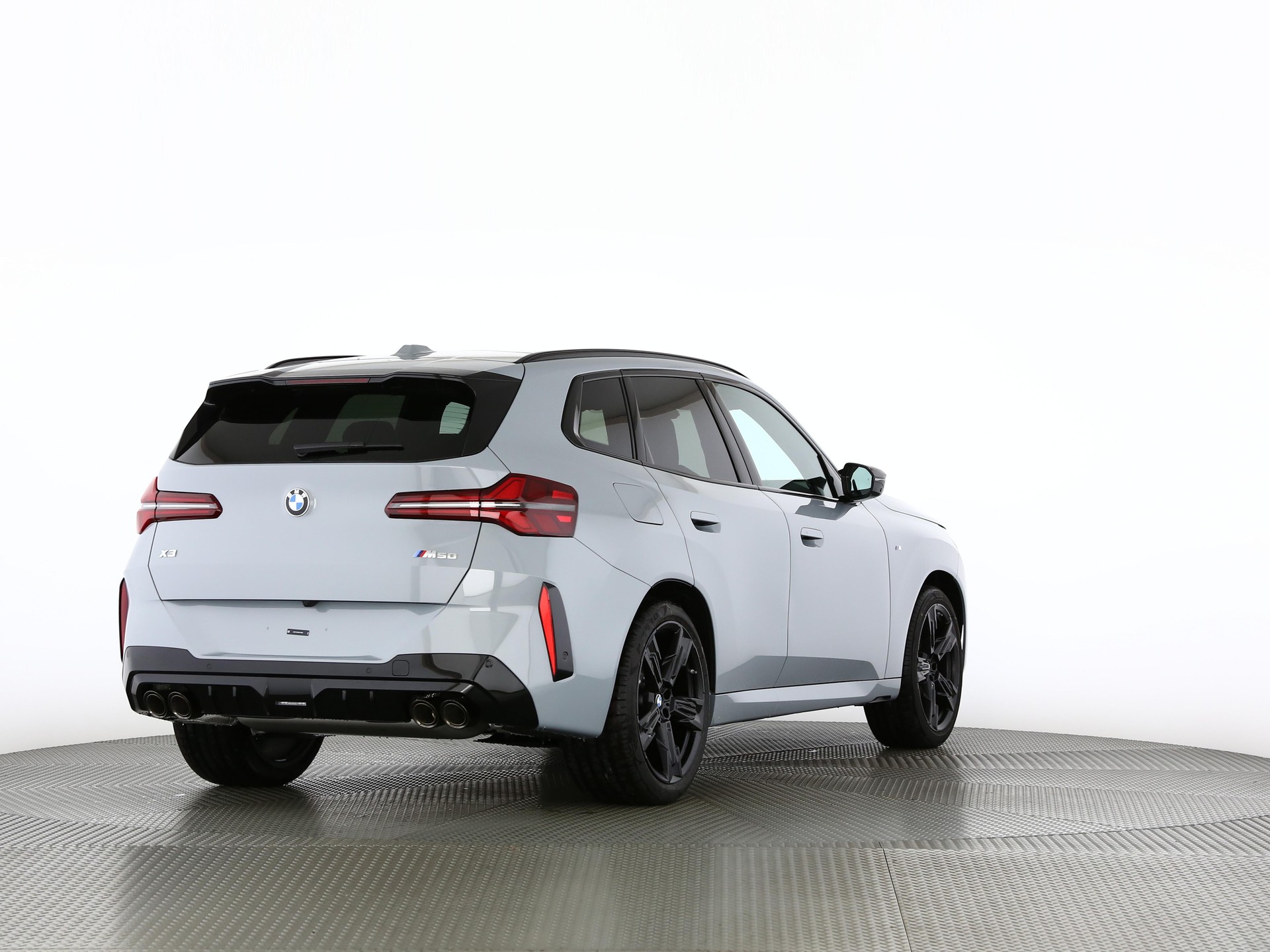 BMW X3 M50i-image-1
