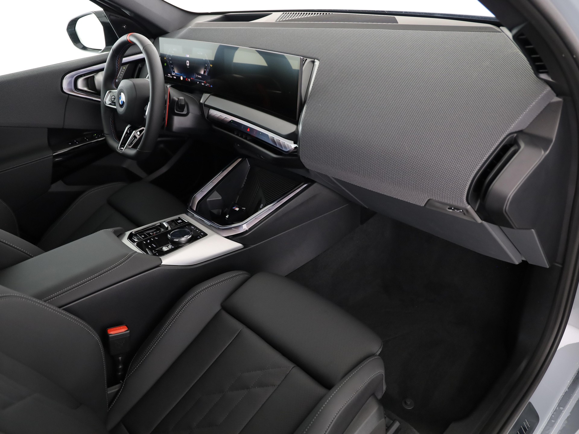 BMW X3 M50i-image-14