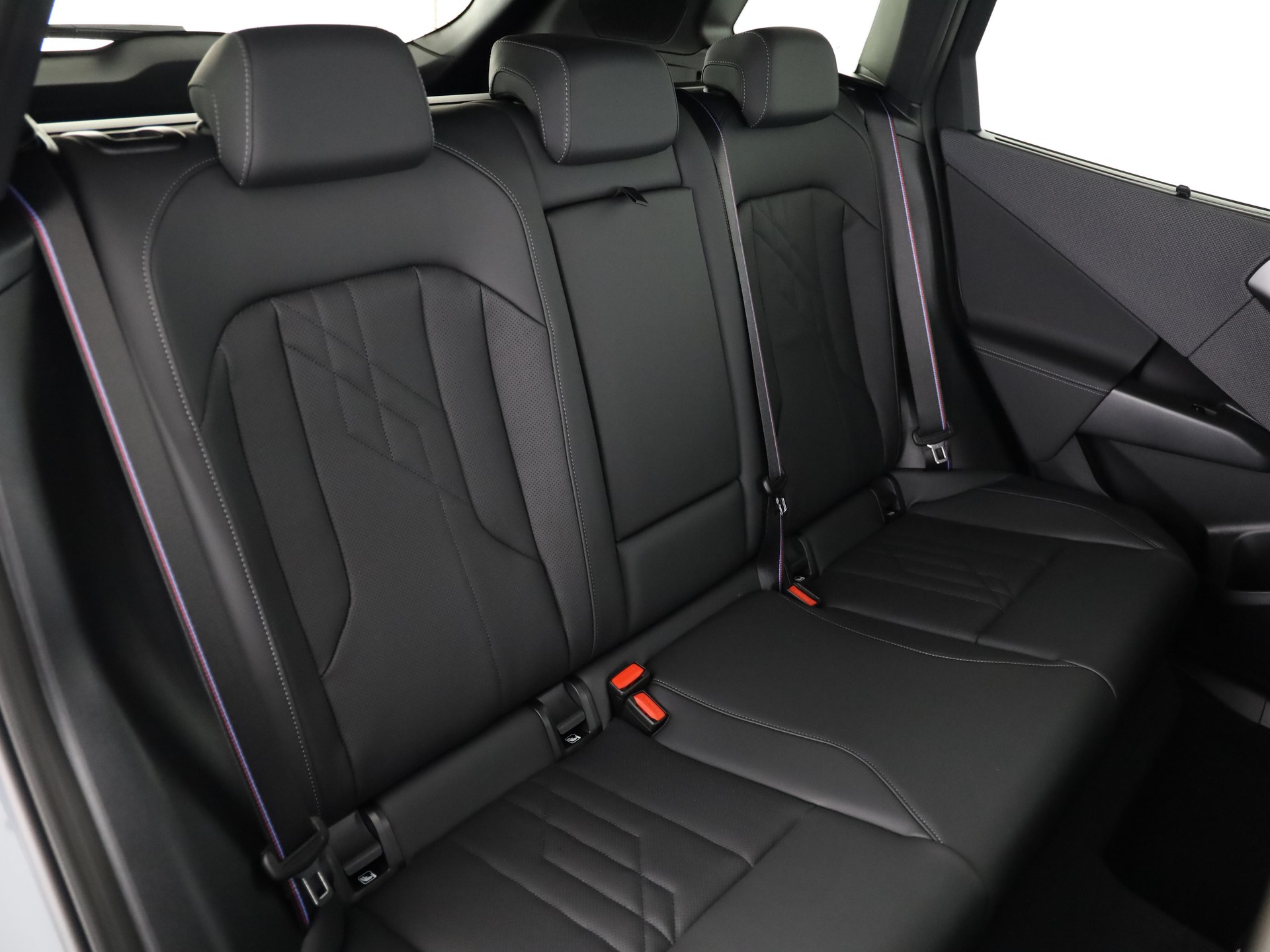 BMW X3 M50i-image-10