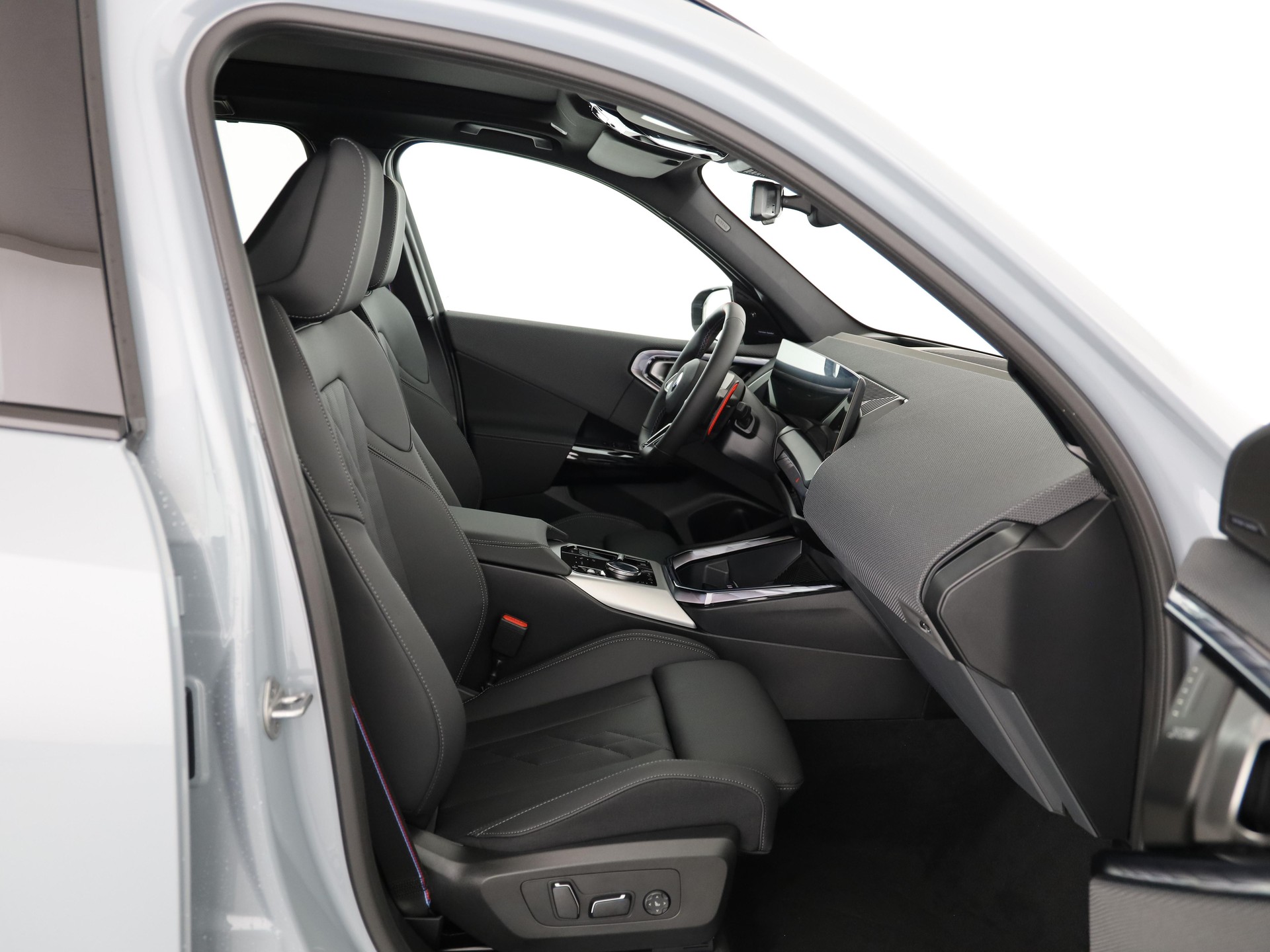 BMW X3 M50i-image-9