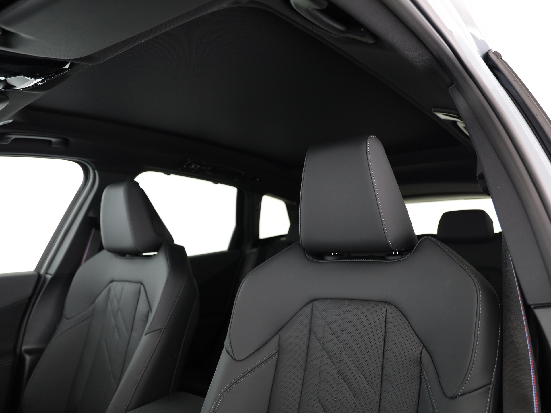 BMW X3 M50i-image-12