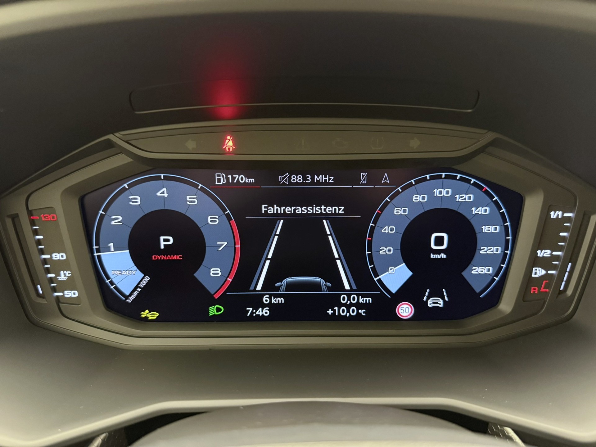 AUDI A1 Sportback 40 TFSI S Line S-tronic-image-7