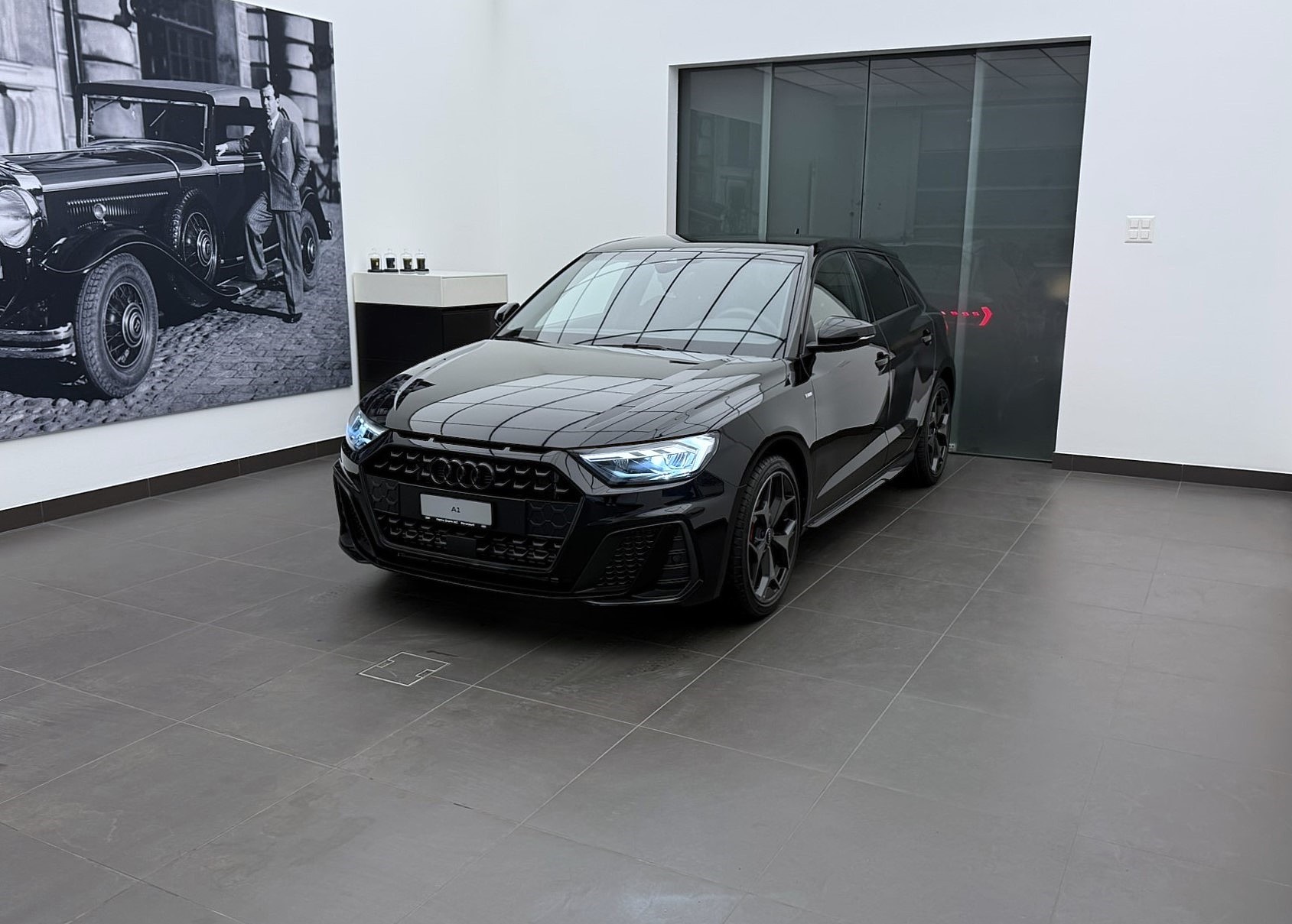 AUDI A1 Sportback 40 TFSI S Line S-tronic-image-0