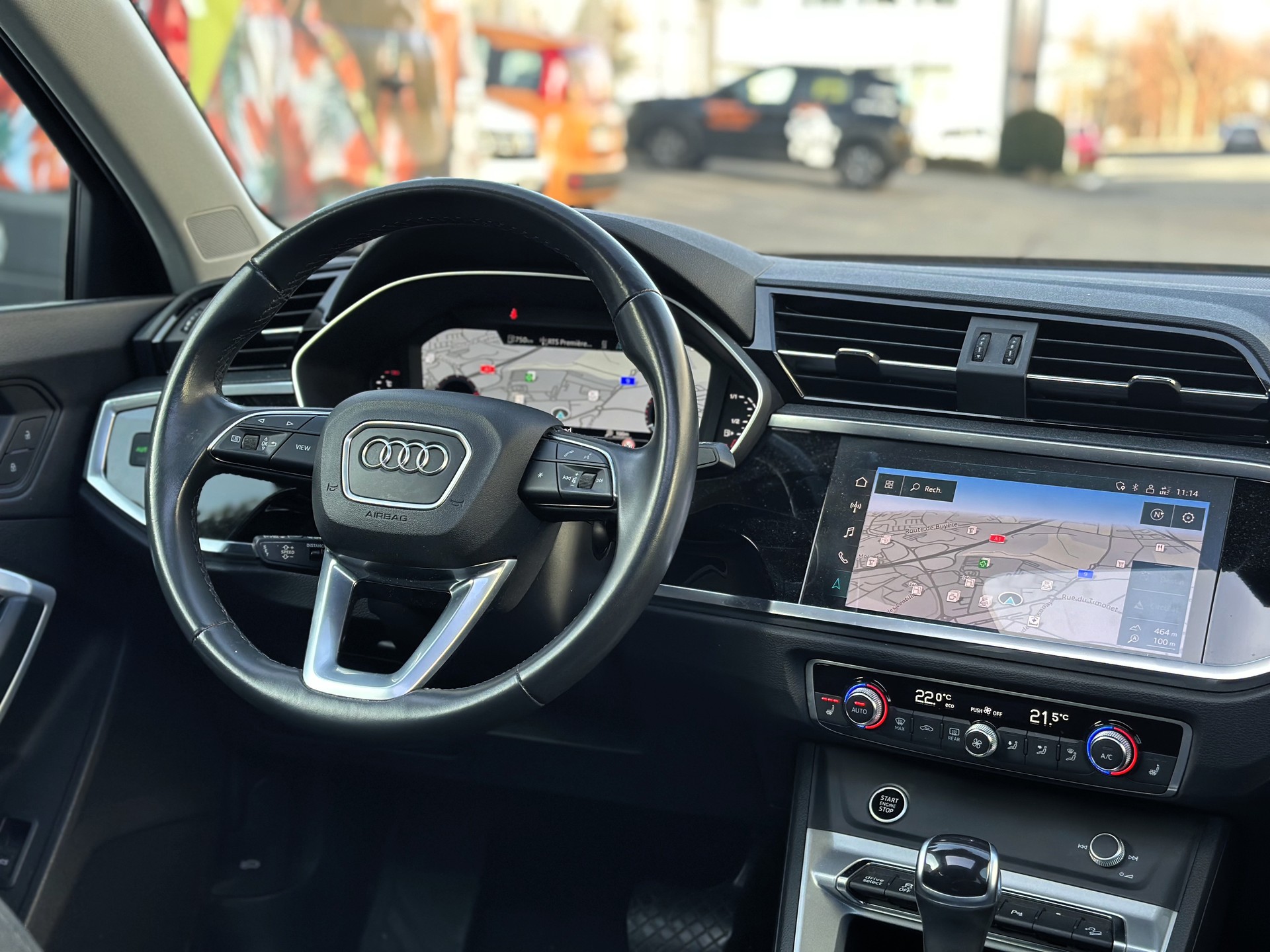 AUDI Q3 40 TFSI quattro S-tronic-image-9