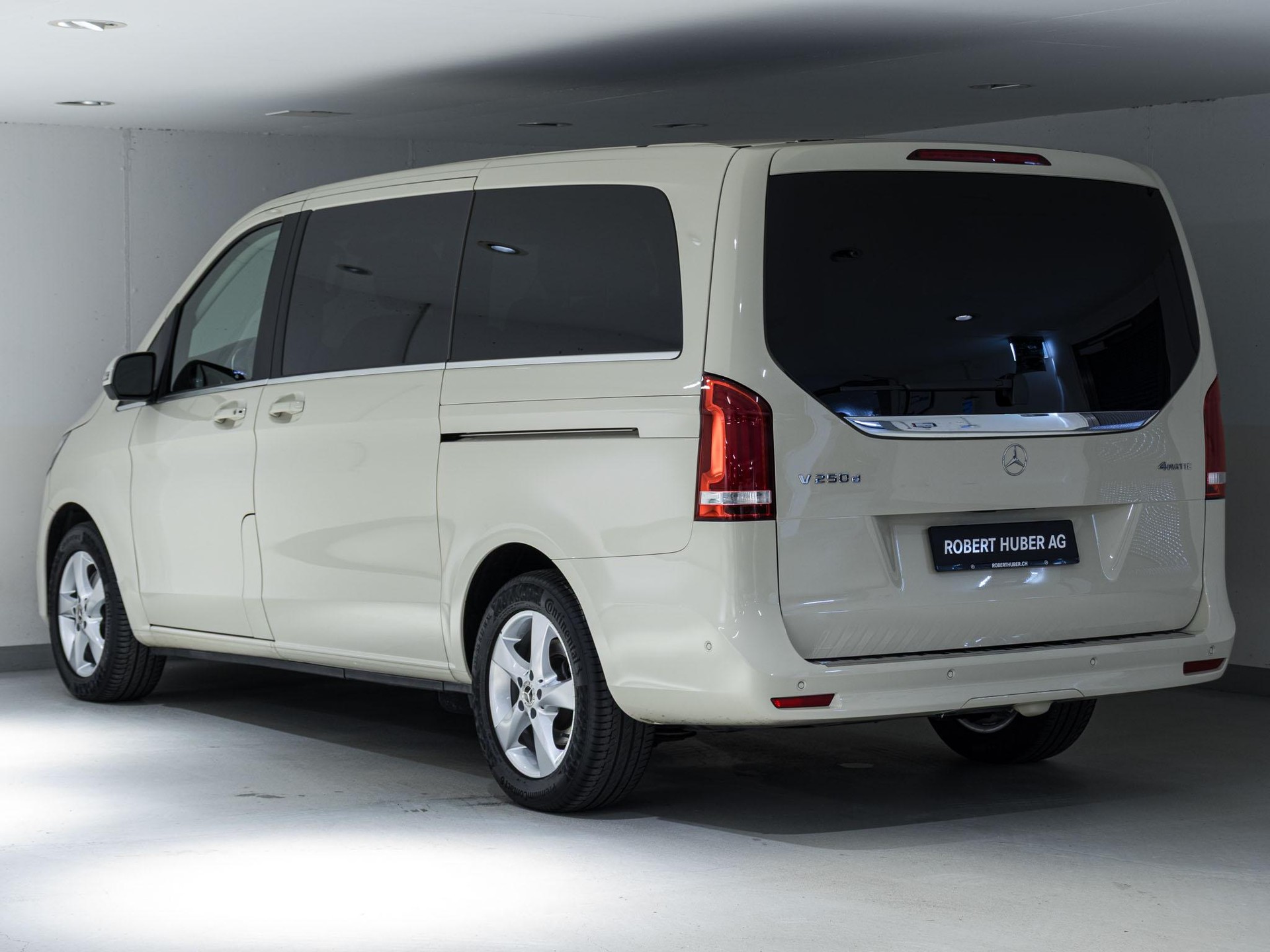 MERCEDES-BENZ V 250 d 4MATIC AVANTGARDE L-image-3