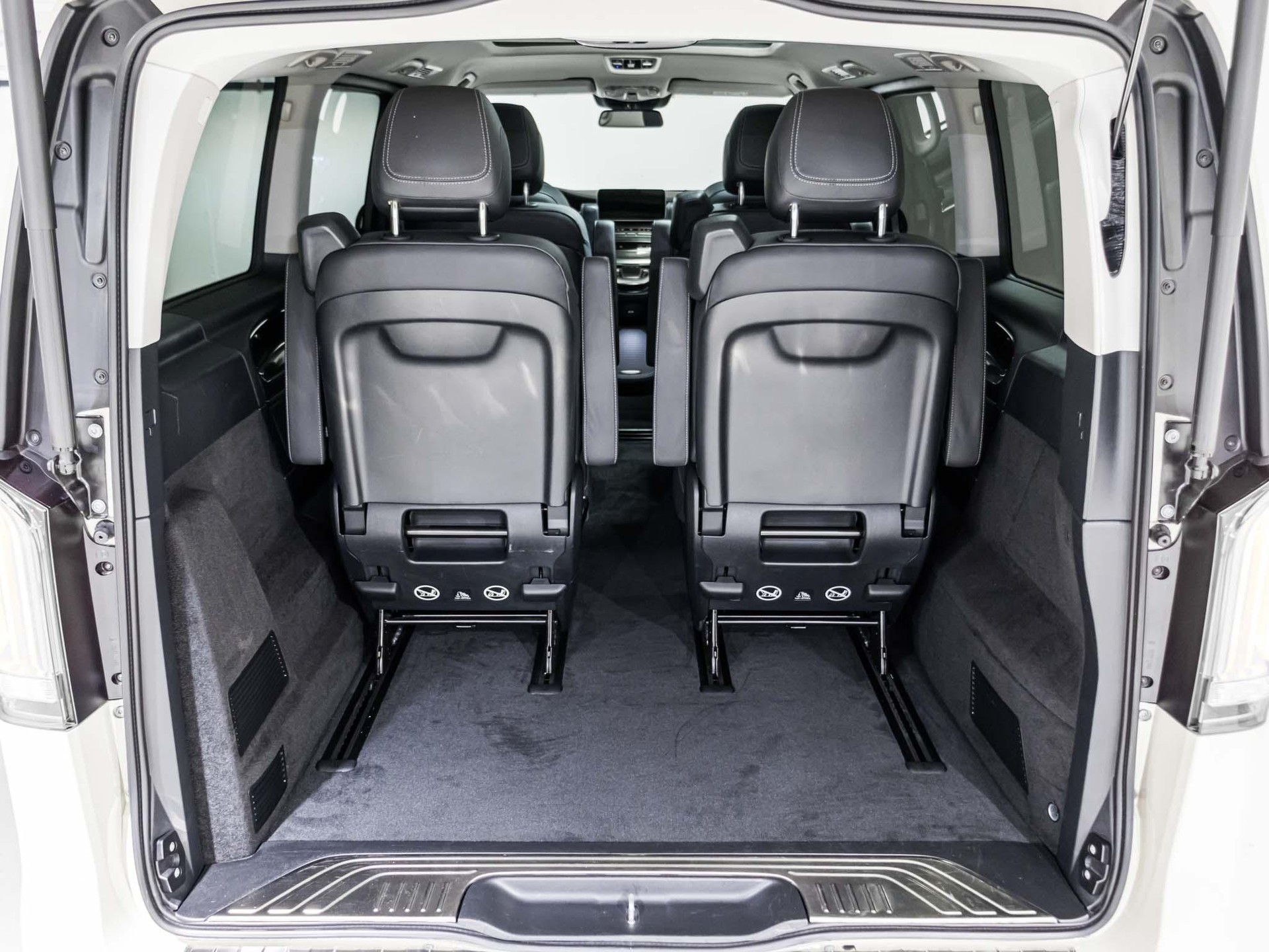 MERCEDES-BENZ V 250 d 4MATIC AVANTGARDE L-image-13