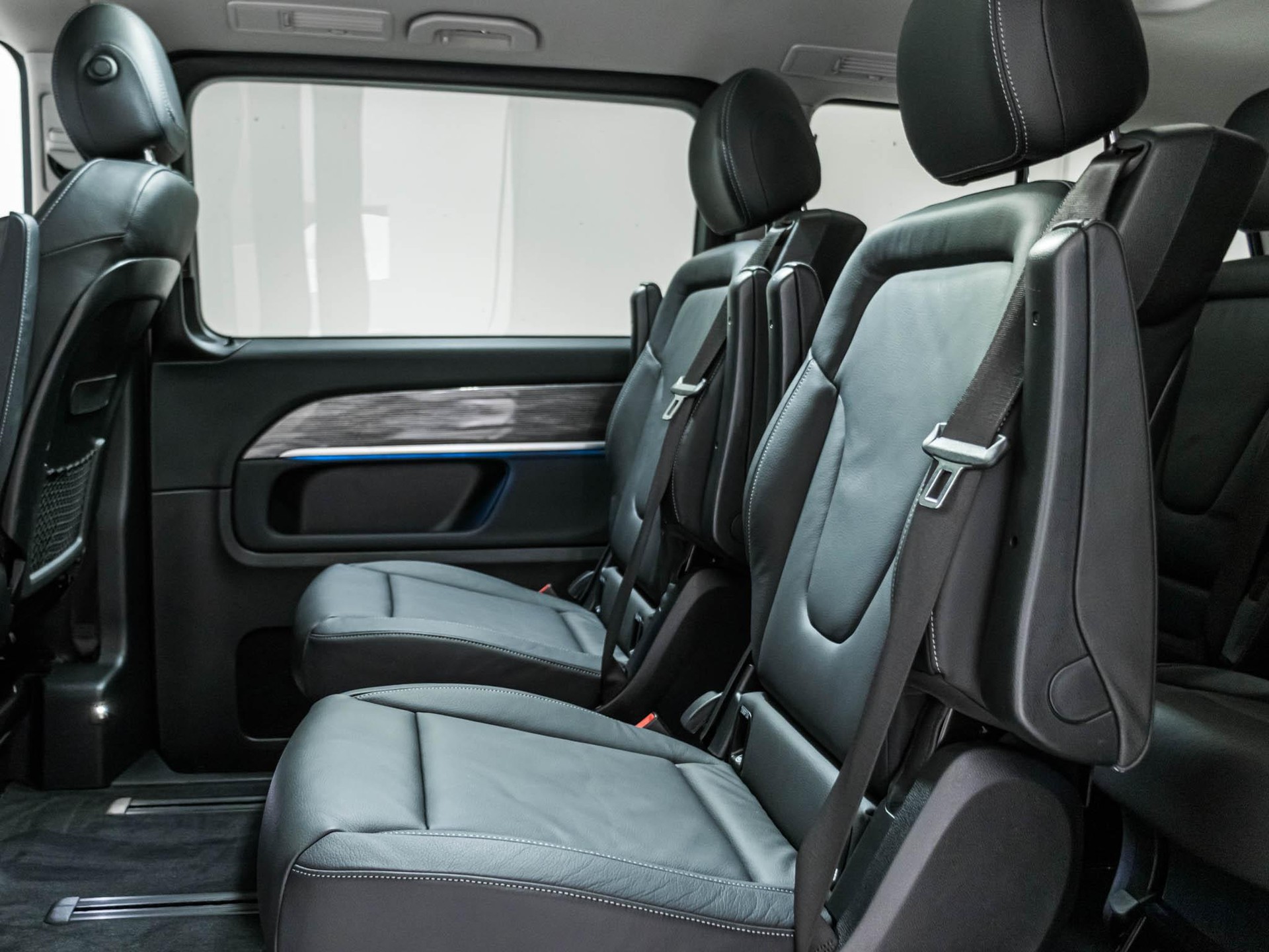 MERCEDES-BENZ V 250 d 4MATIC AVANTGARDE L-image-7