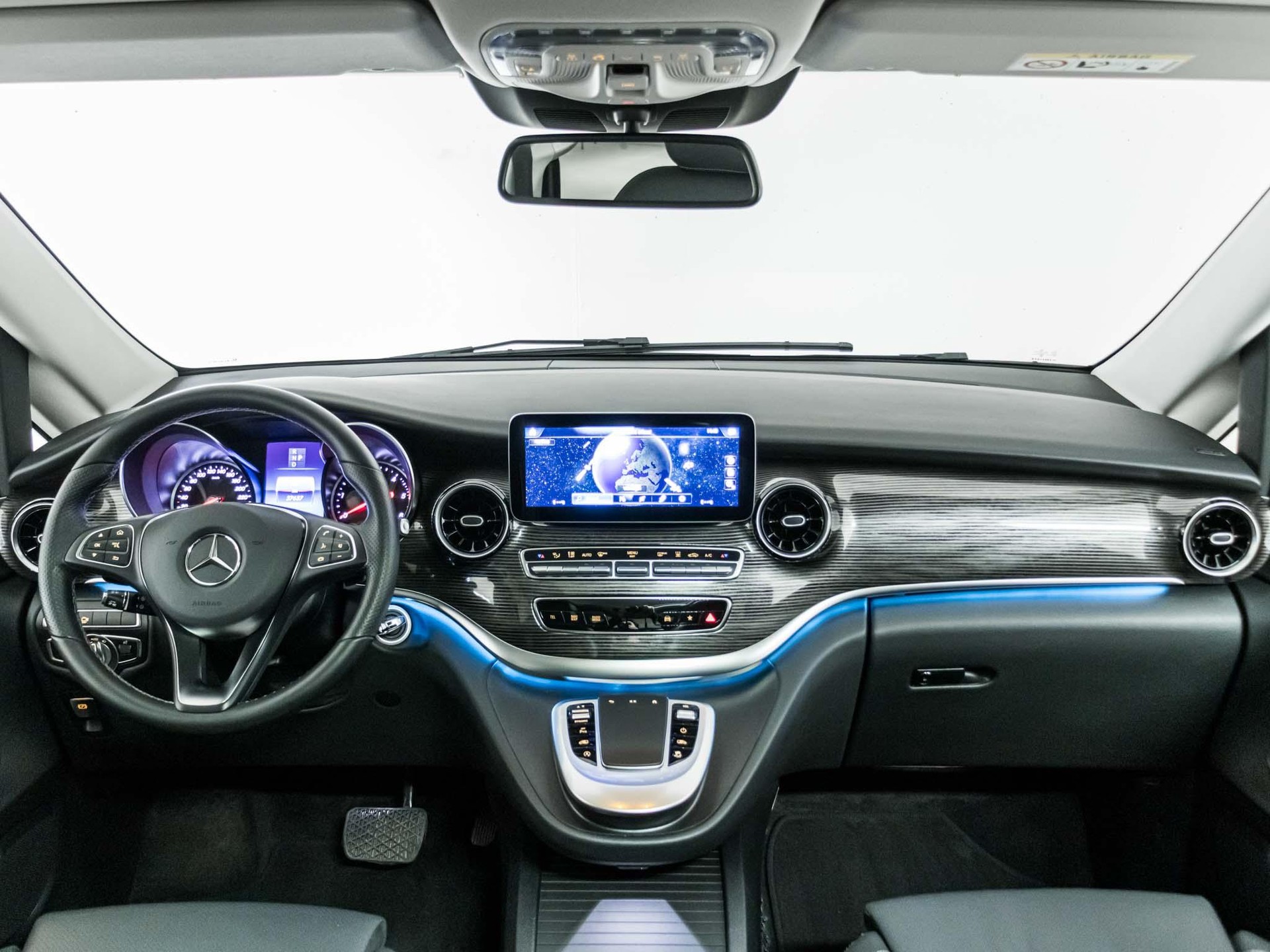 MERCEDES-BENZ V 250 d 4MATIC AVANTGARDE L-image-12