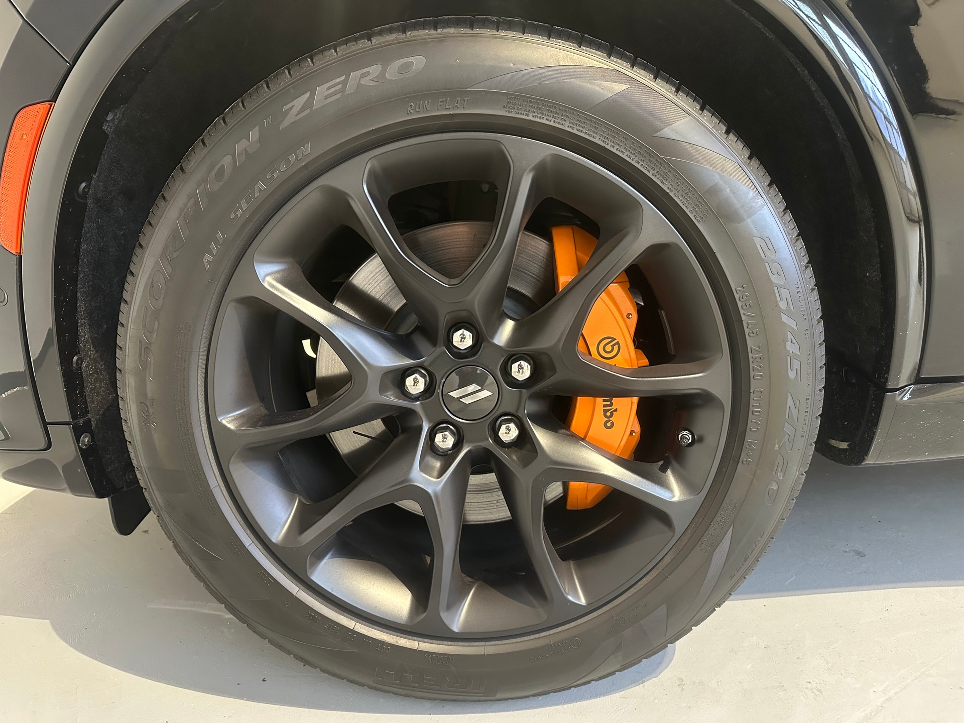 DODGE Durango R/T Tow & Go Orange Edition-image-9