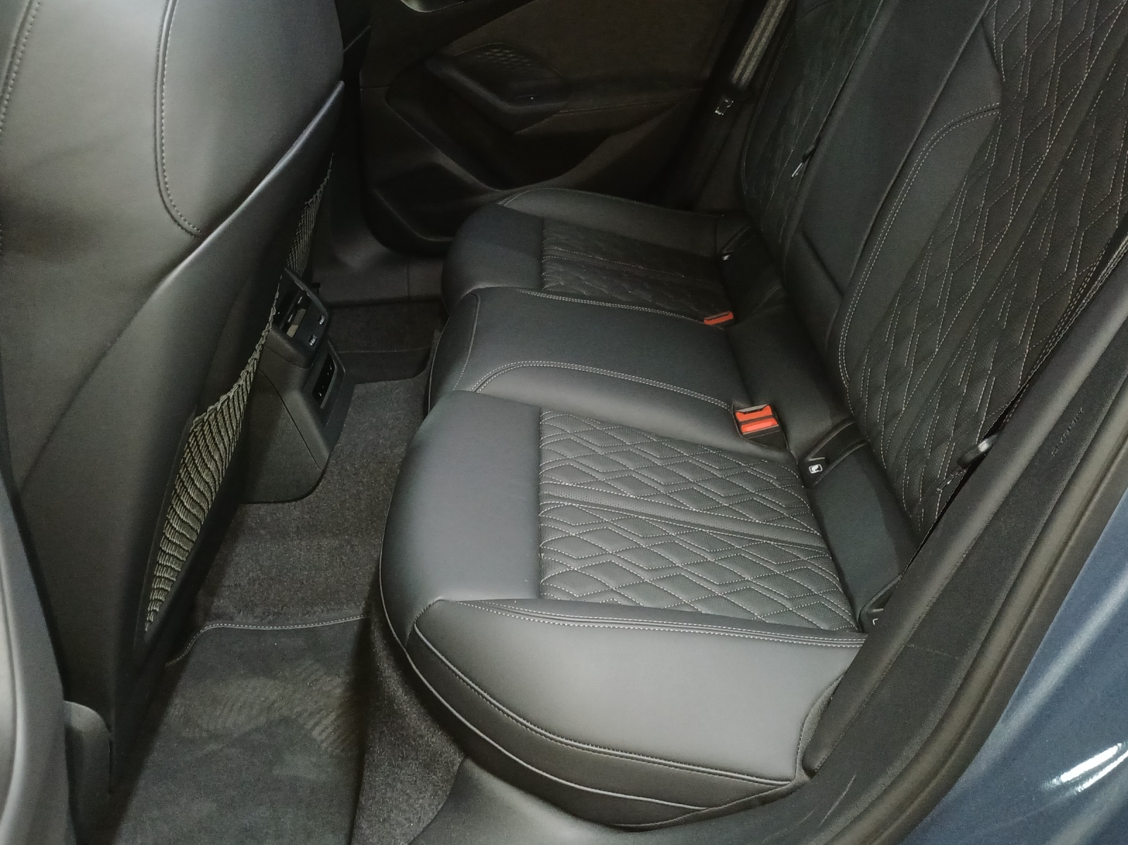 AUDI S5 Avant TFSI quattro S tronic-image-11