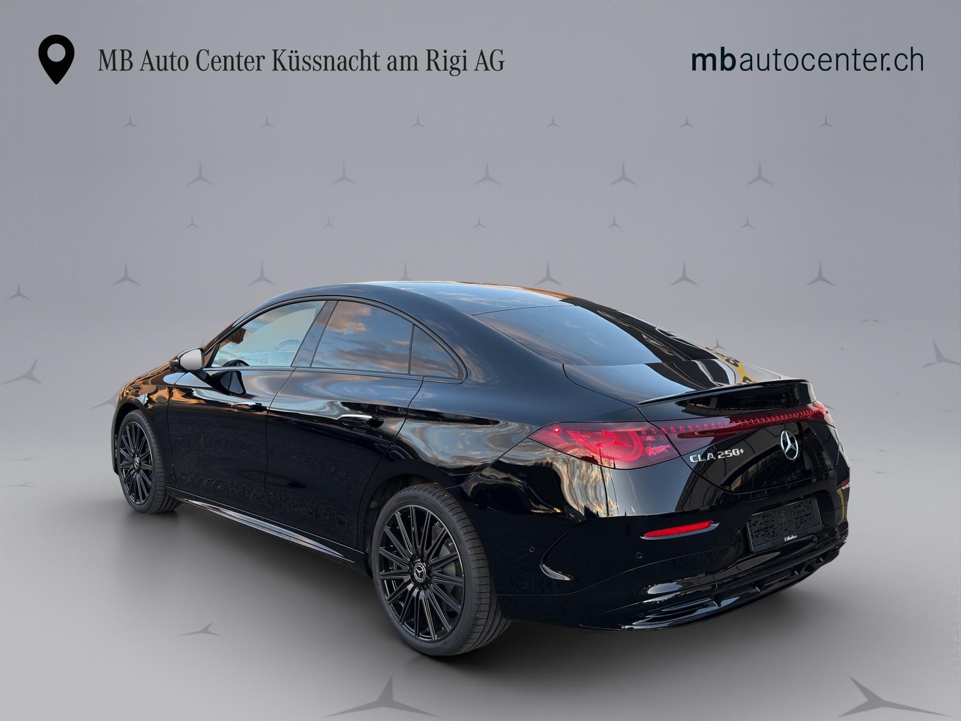 MERCEDES-BENZ CLA 250+ AMG Line-image-3