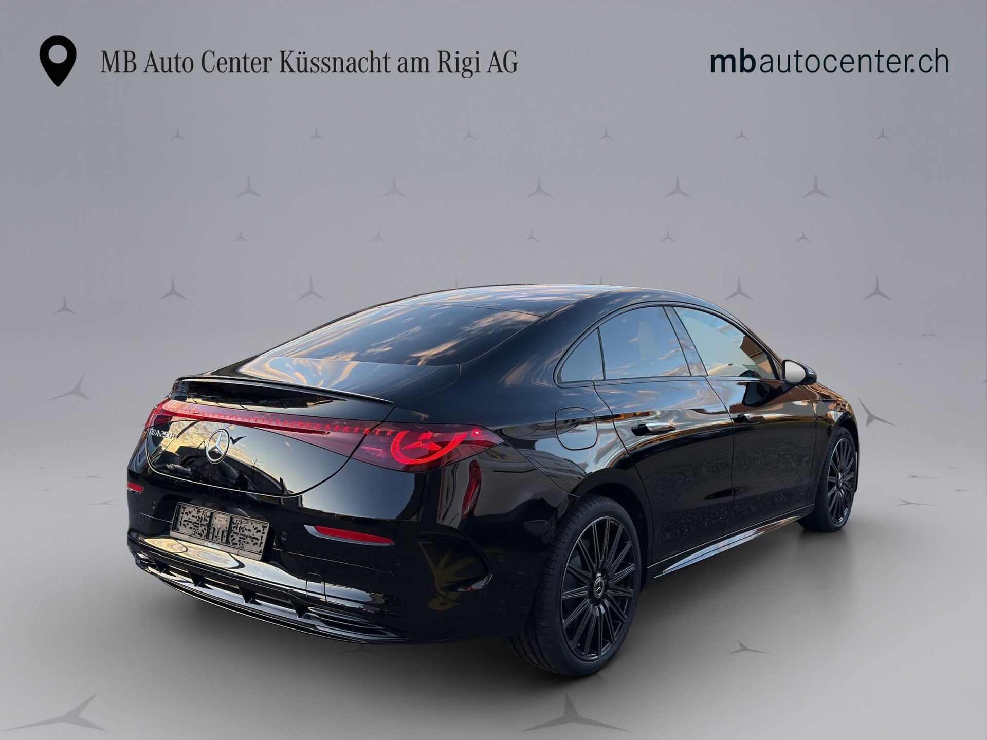 MERCEDES-BENZ CLA 250+ AMG Line-image-5