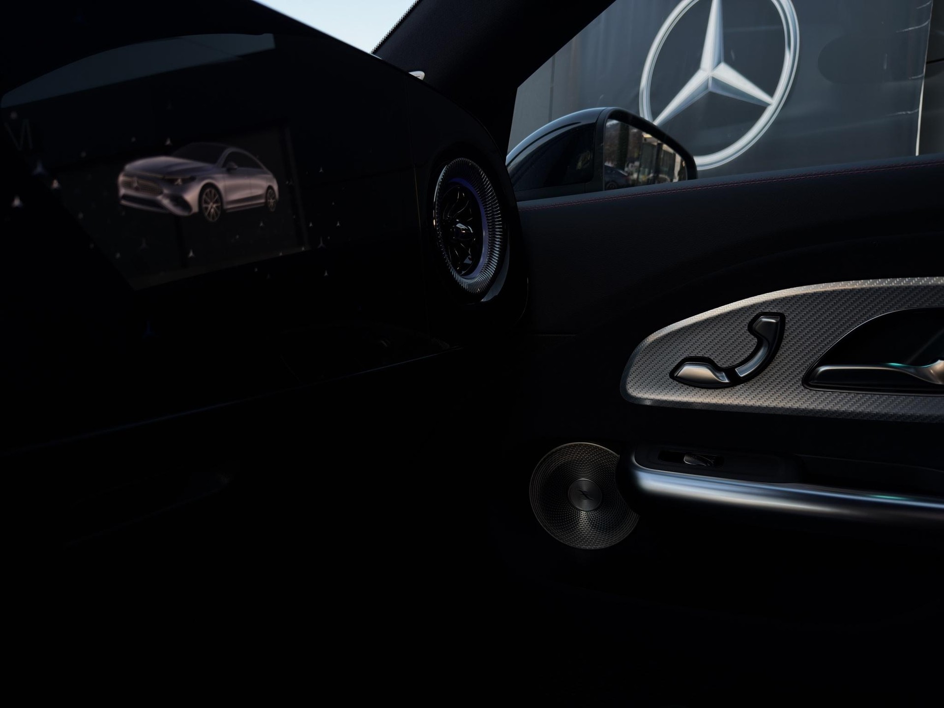 MERCEDES-BENZ CLA 250+ AMG Line-image-23