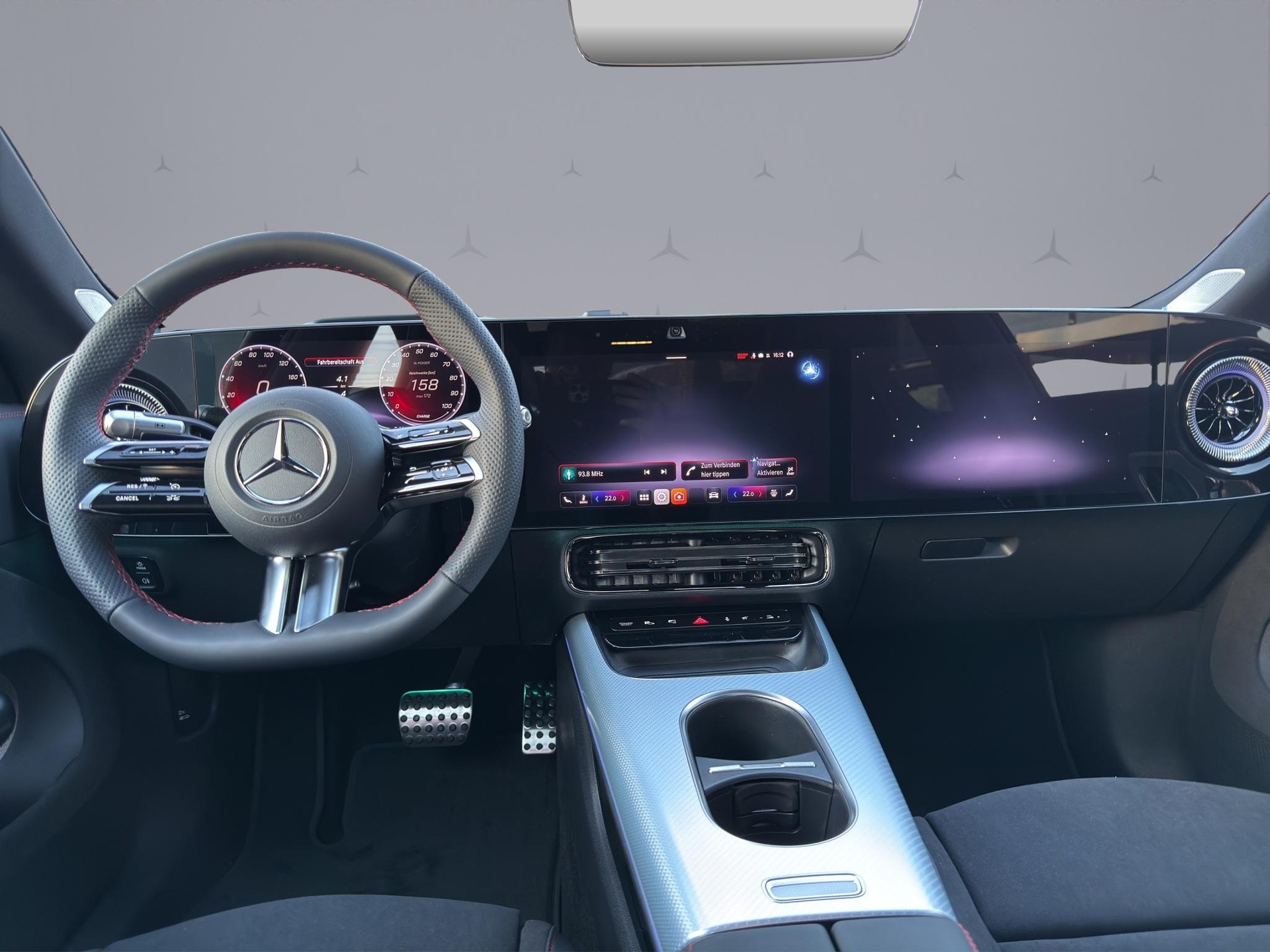 MERCEDES-BENZ CLA 250+ AMG Line-image-12