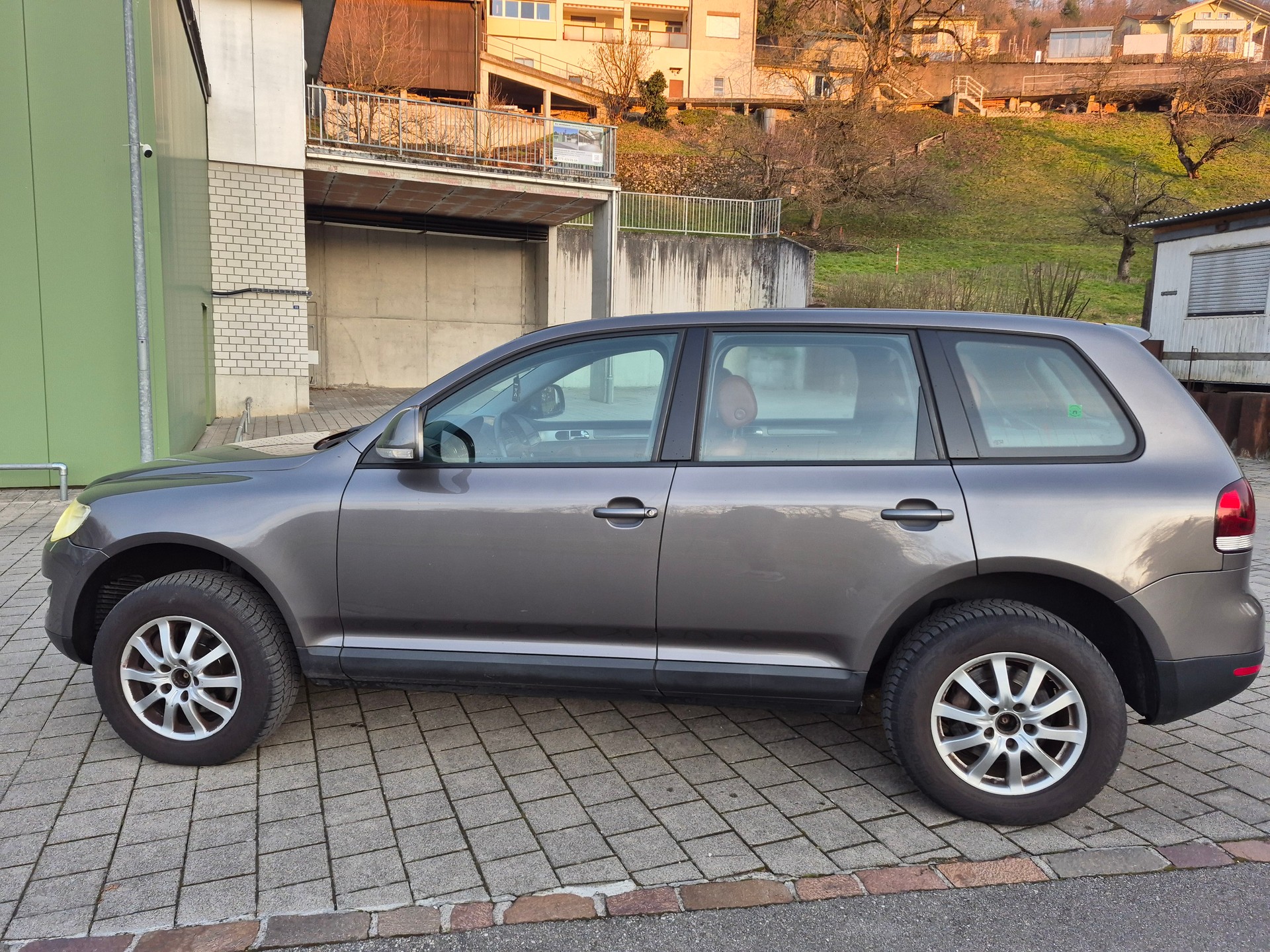 VW Touareg 3.0 TDI-image-4